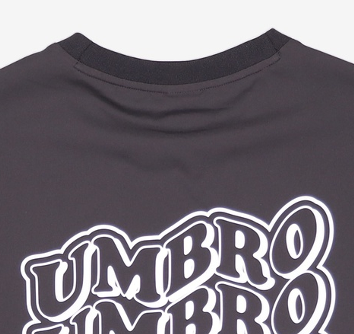 엄브로(UMBRO) 반소매 티셔츠 105