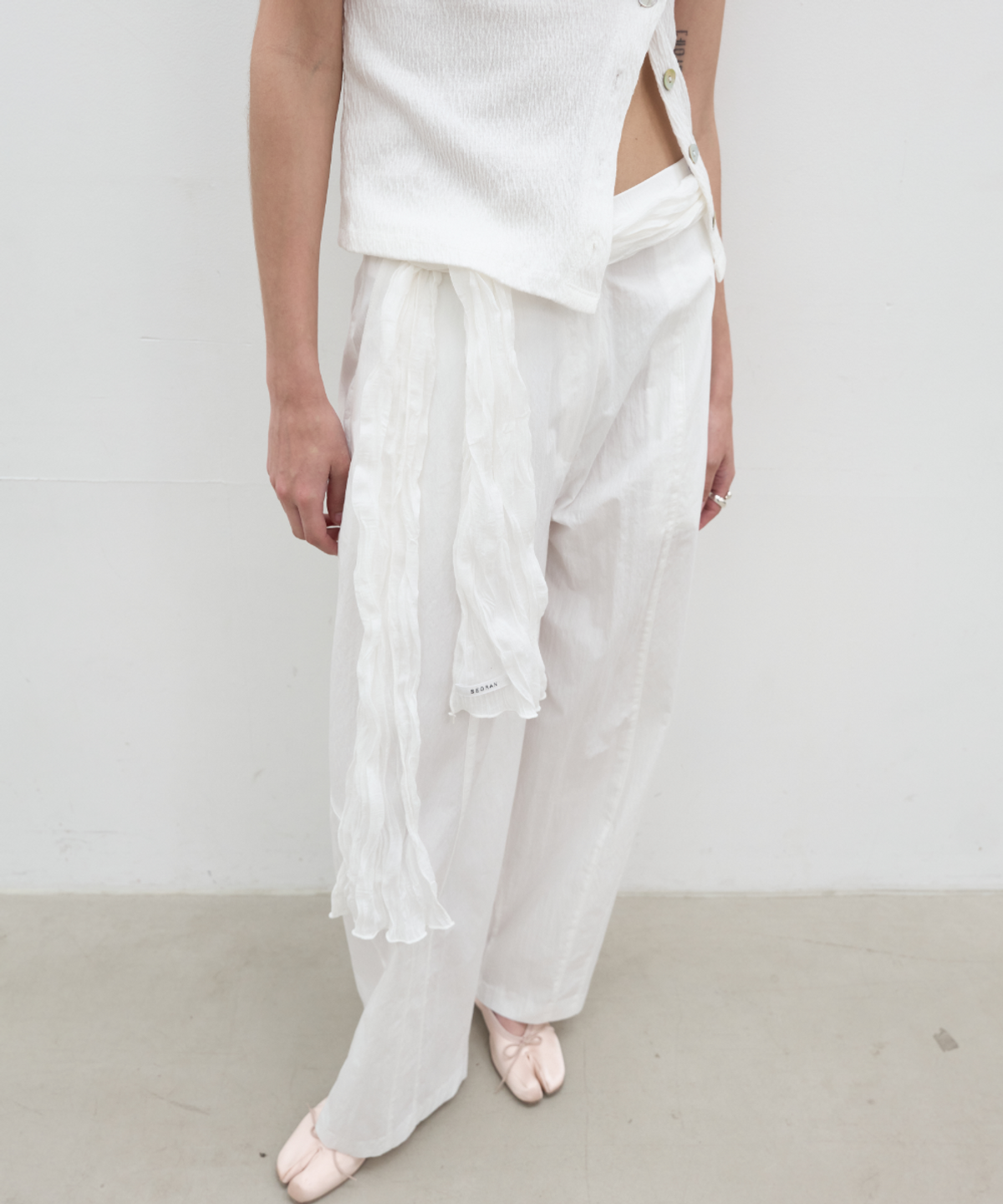 서란(SEORAN) Pocket Balloon Line Pants_White