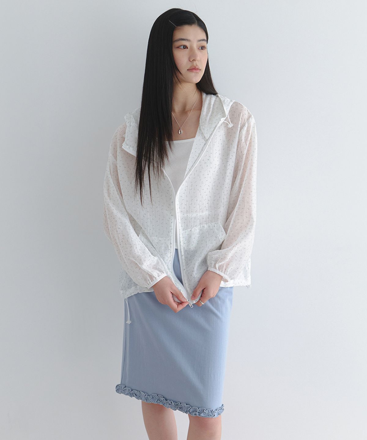 라미네즈(LAMINEZ) 플로럴 시어 윈드브레이커 - 아이보리