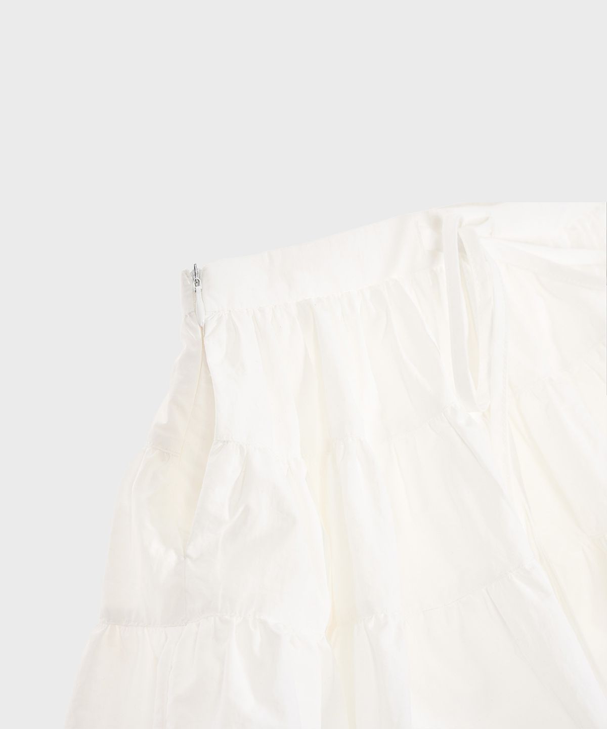 알키알카(ALKI ALKA) Puffy Mini Skirt (Ivory)