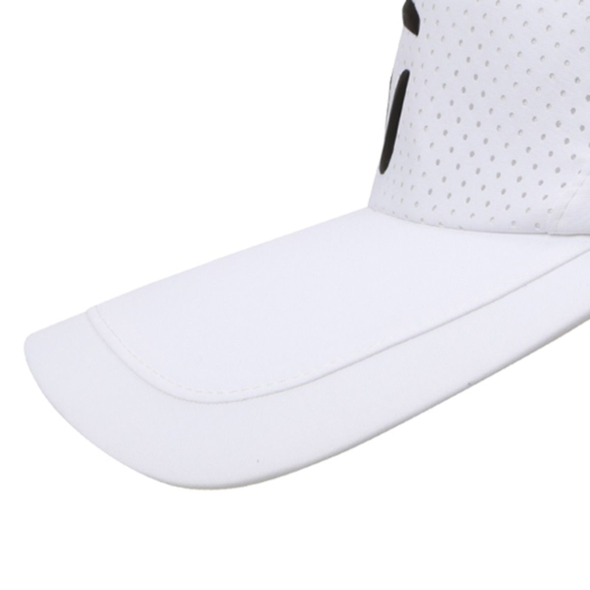 테일러메이드 어패럴(TAYLORMADE APPAREL) 26SS 남성 펀칭 경량 썬바이저 TH6-26HG26-100
