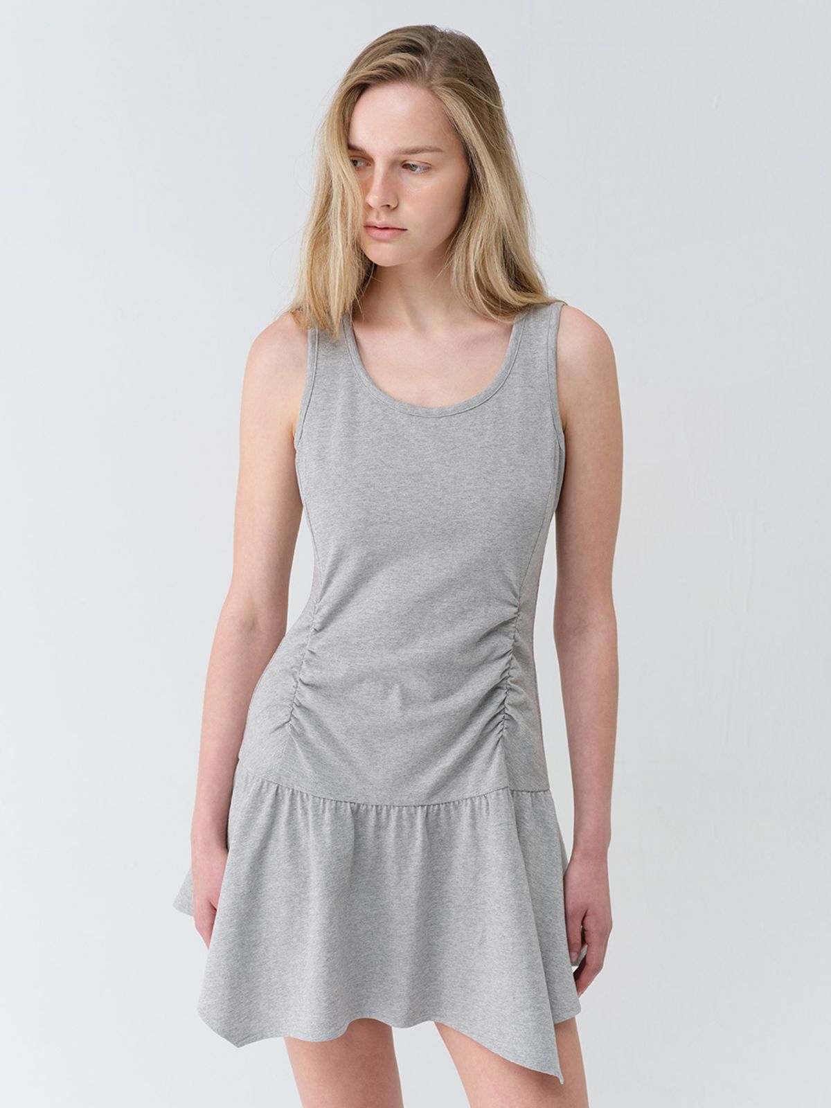레이브(RAIVE) Layered Shirring Sleeveless Dress VW6MO460_2color