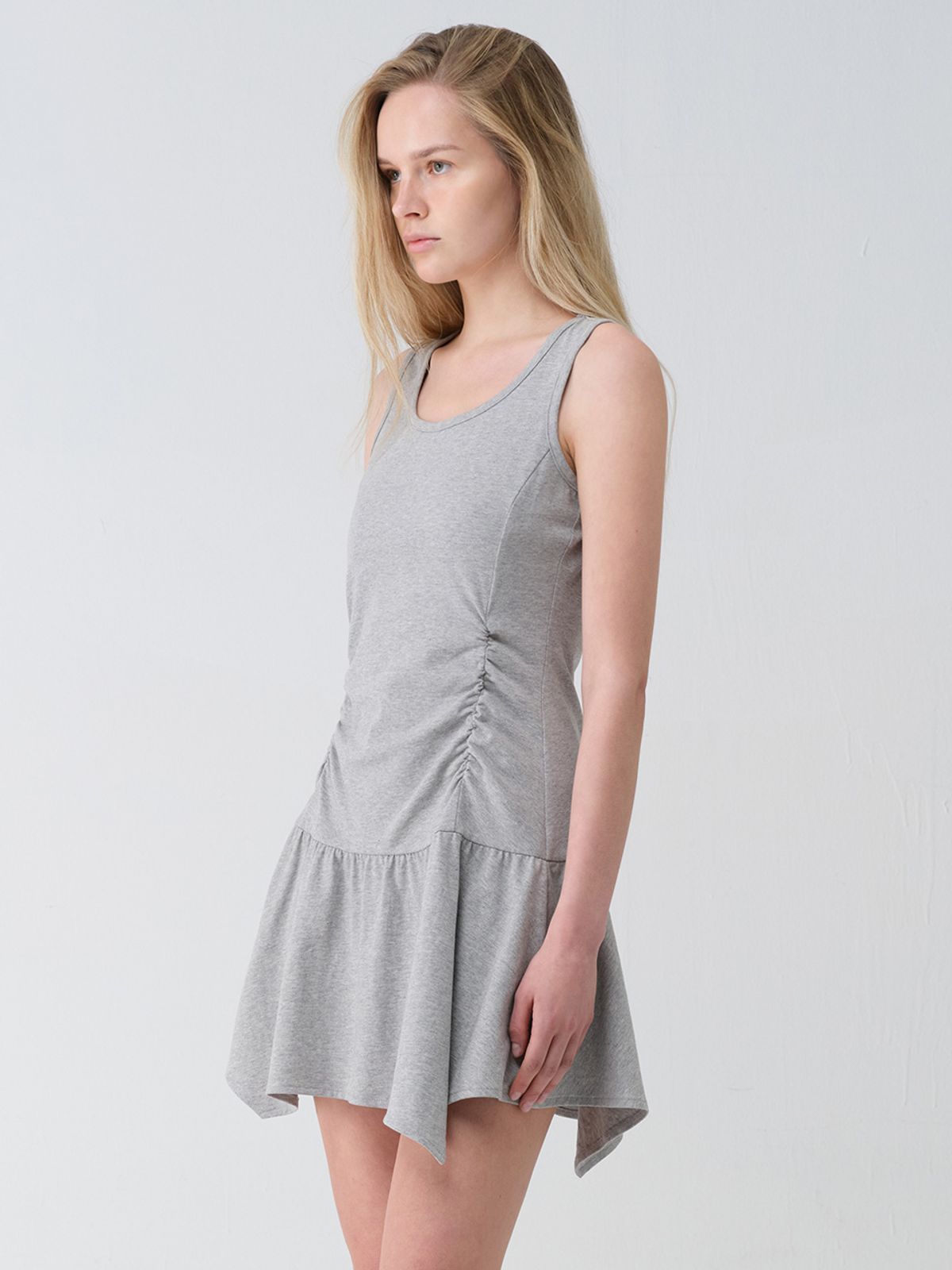 레이브(RAIVE) Layered Shirring Sleeveless Dress VW6MO460_2color