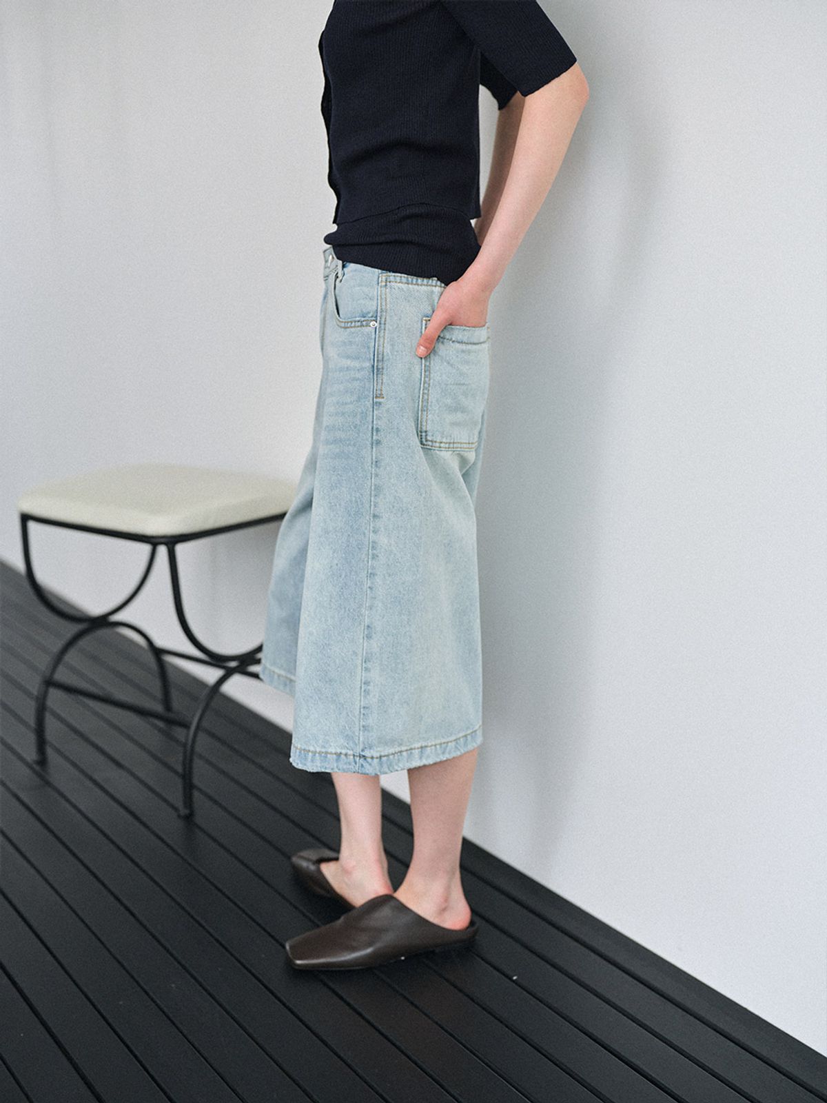 헌치(HUNCH) Wide-Leg Denim Bermuda Shorts
