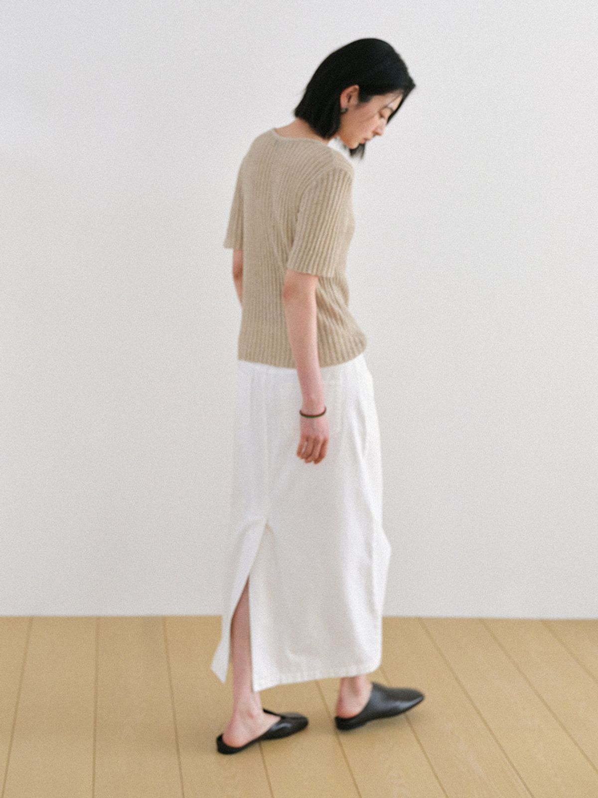 헌치(HUNCH) Semi A-Line Denim Skirt