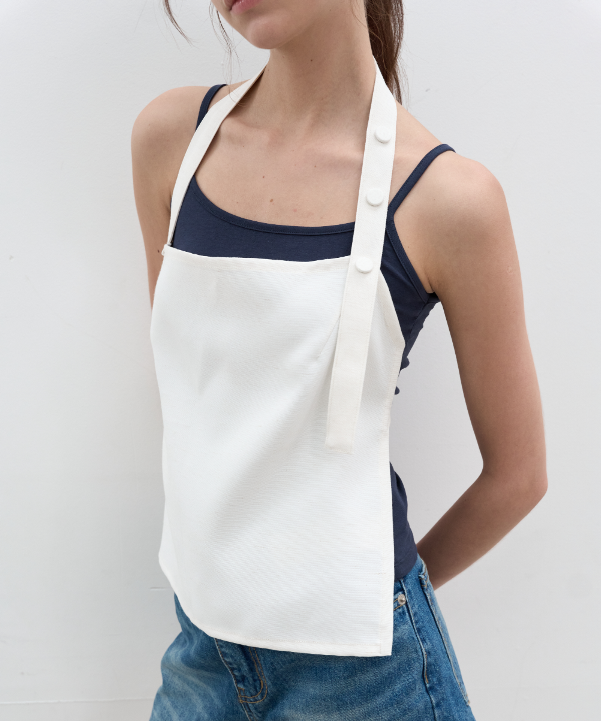 서란(SEORAN) Layered Halter-Neck Top_Ivory