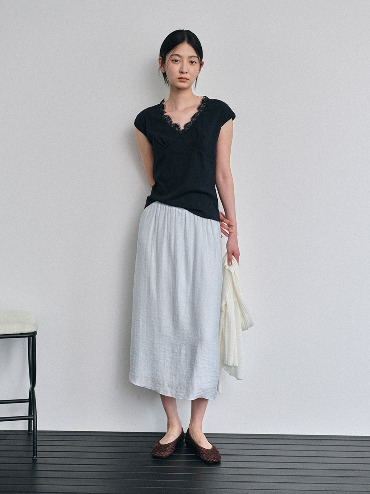 헌치(HUNCH) Textured Elastic Waist Midi Skirt (2color)