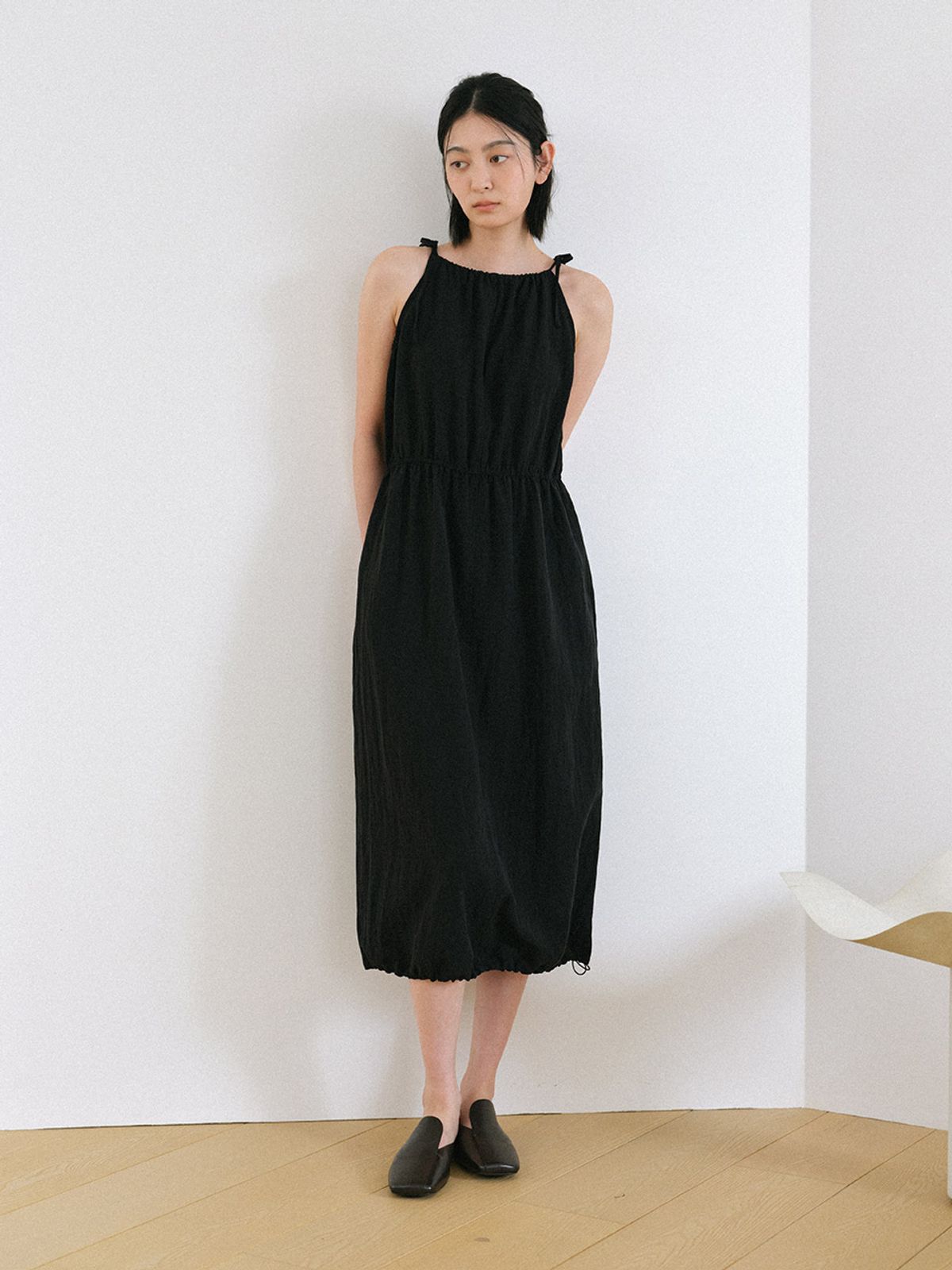 헌치(HUNCH) Tie-Shoulder Maxi Dress