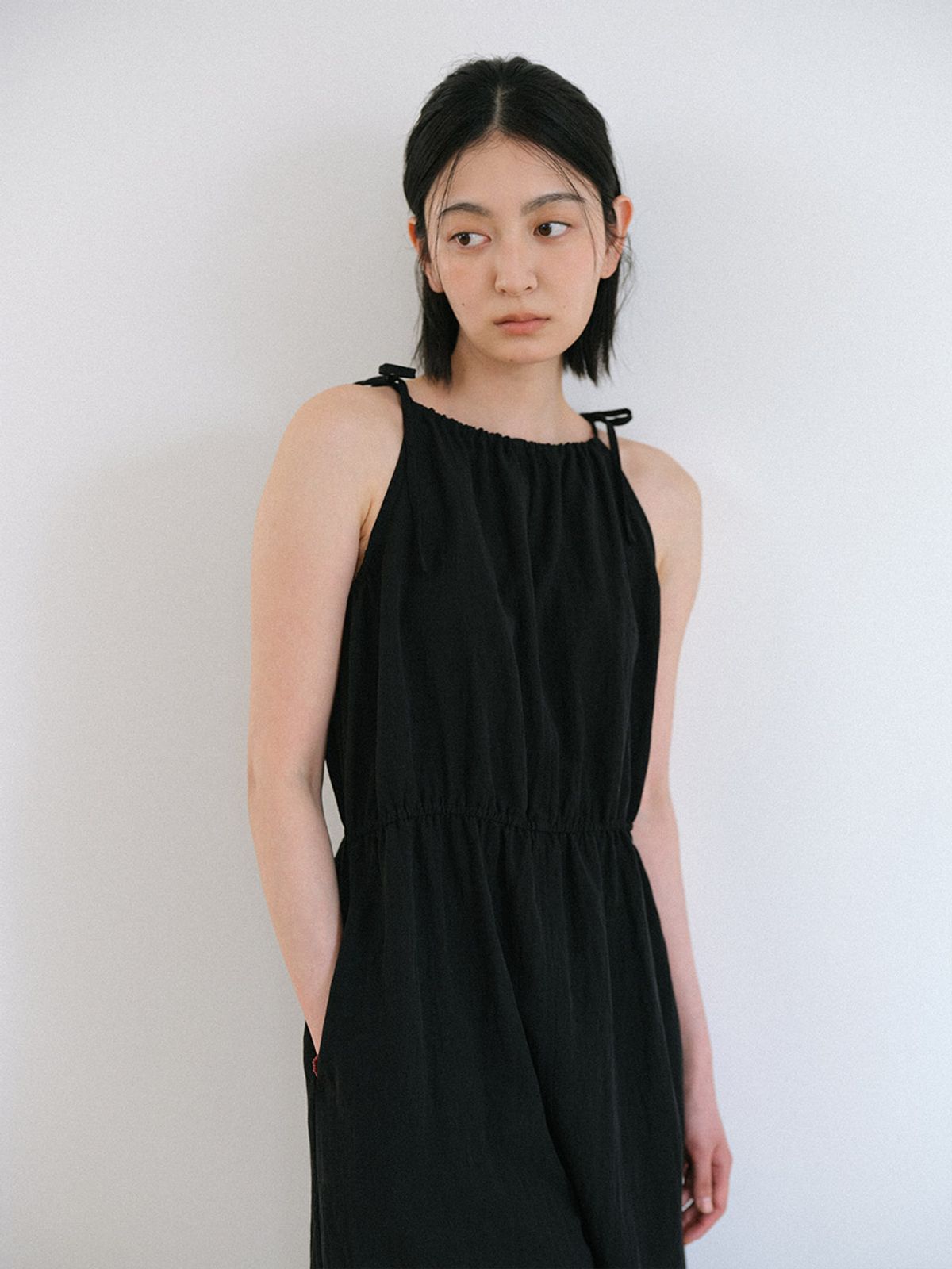 헌치(HUNCH) Tie-Shoulder Maxi Dress