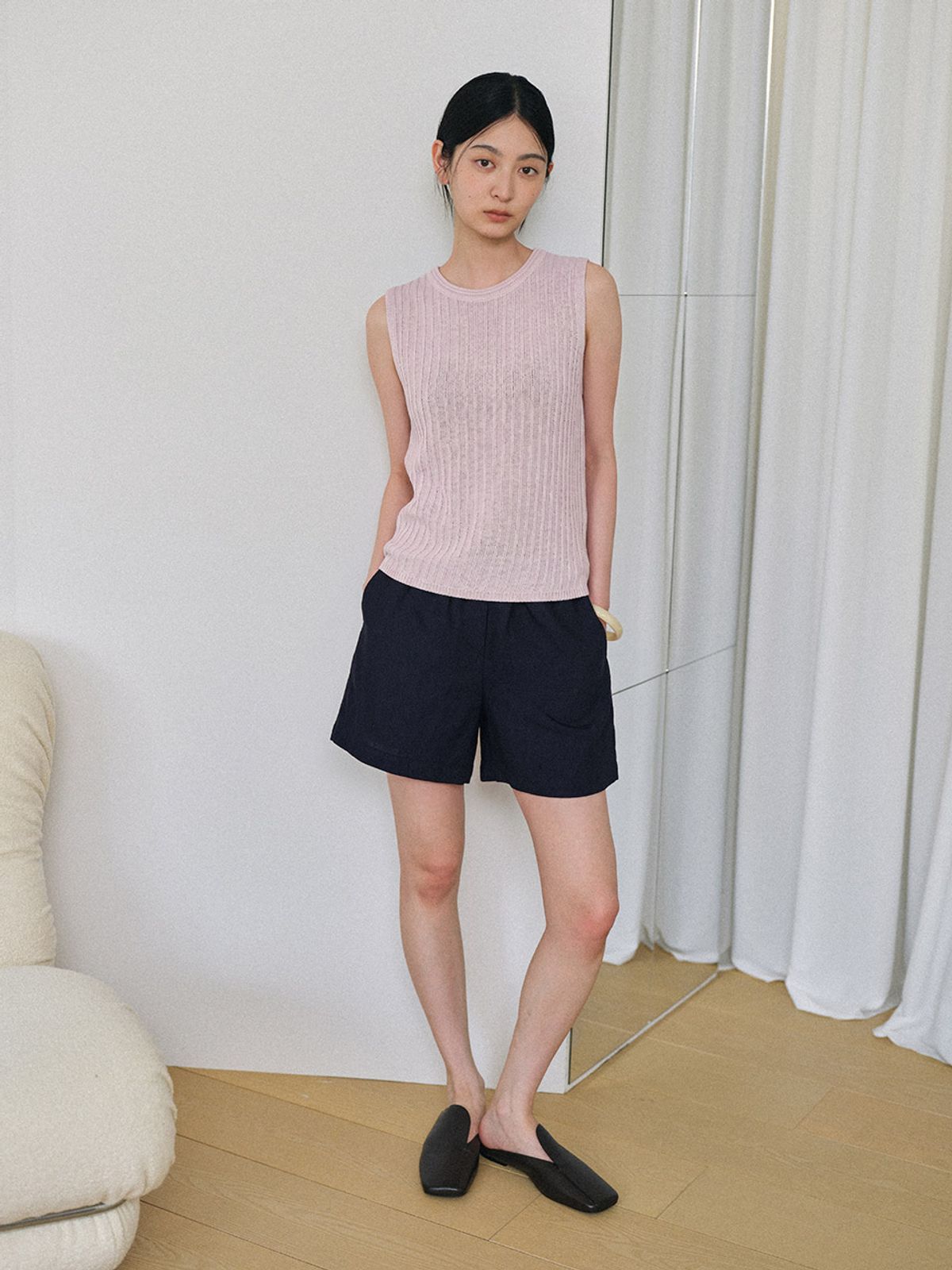 헌치(HUNCH) Cool Touch Sleeveless Knit Top (3color)