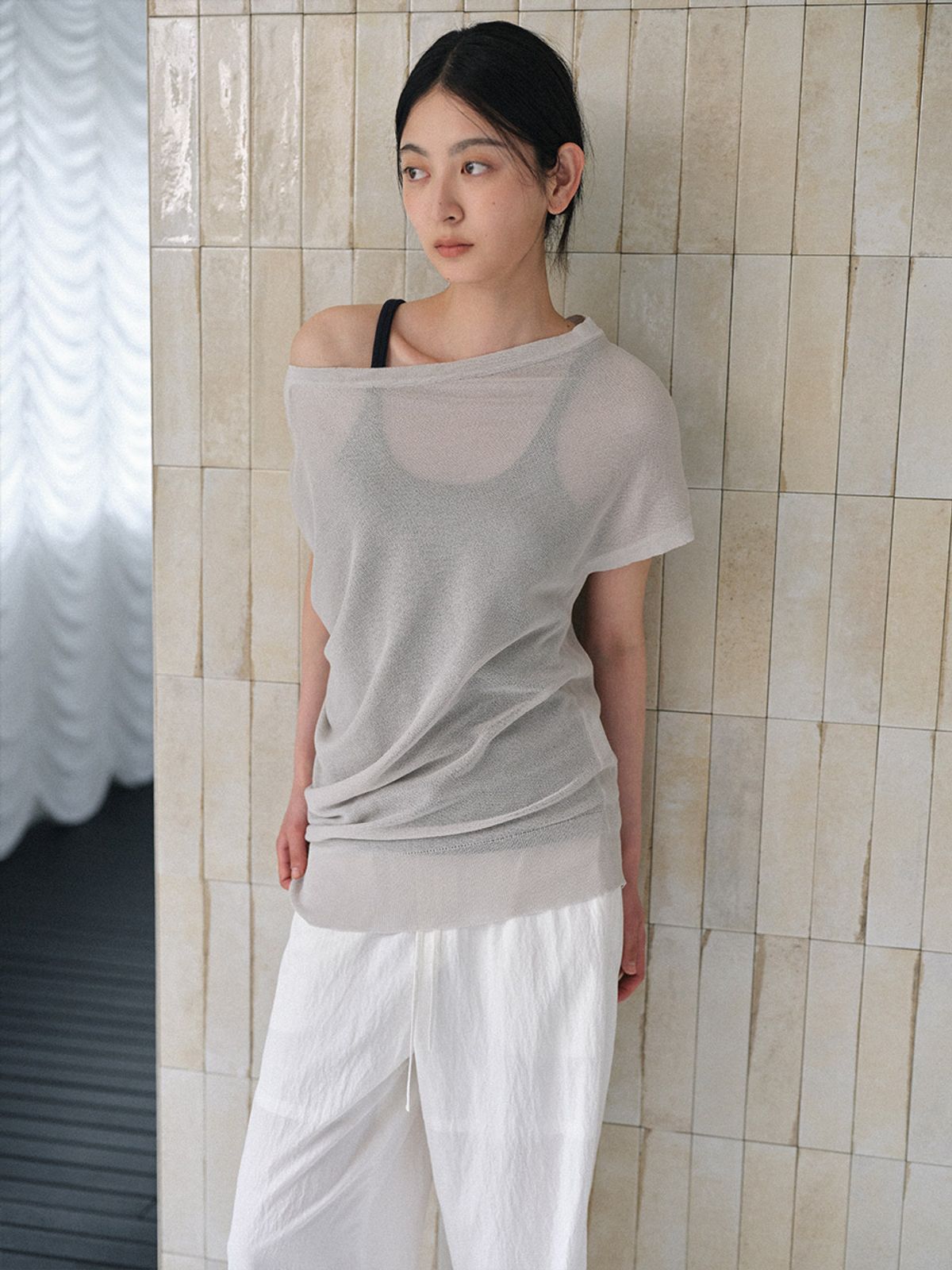 헌치(HUNCH) Asymmetric Sheer Knit Top (2color)