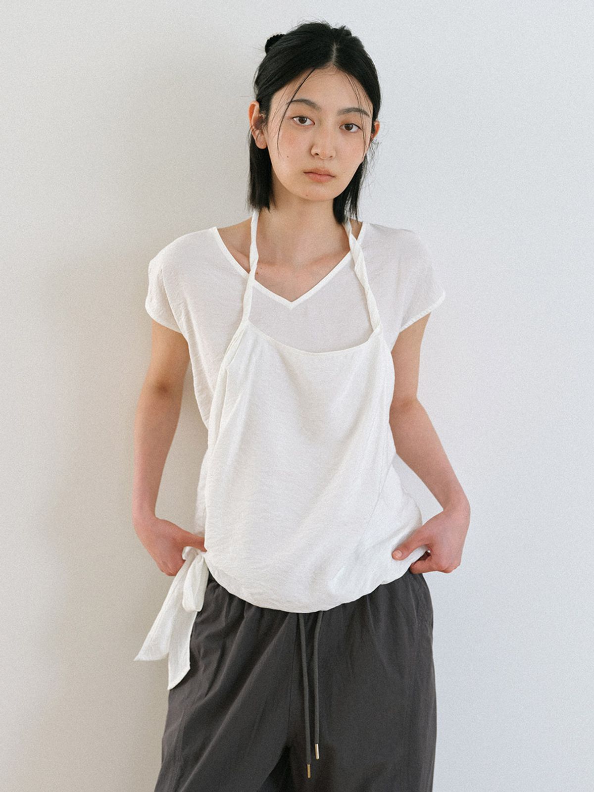헌치(HUNCH) Twist Bustier-Layered Blouse (2color)