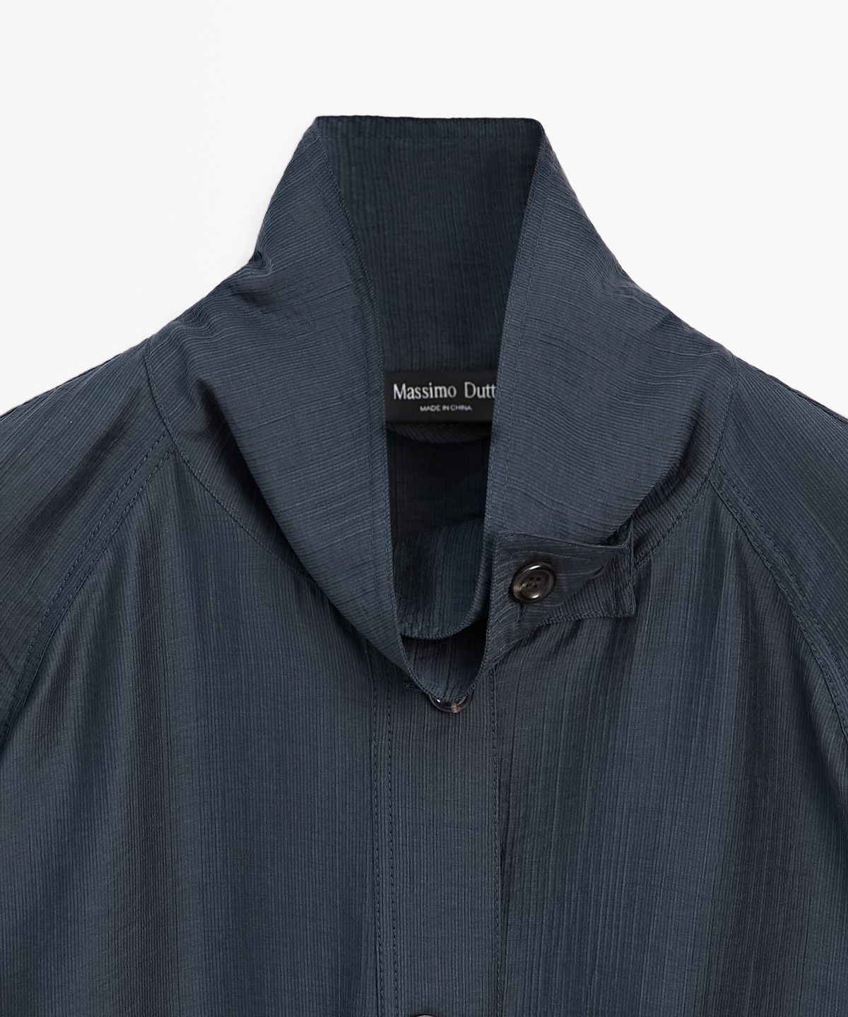 마시모두띠(MASSIMO DUTTI) 퍼프 디테일 플루이드 오버셔츠
