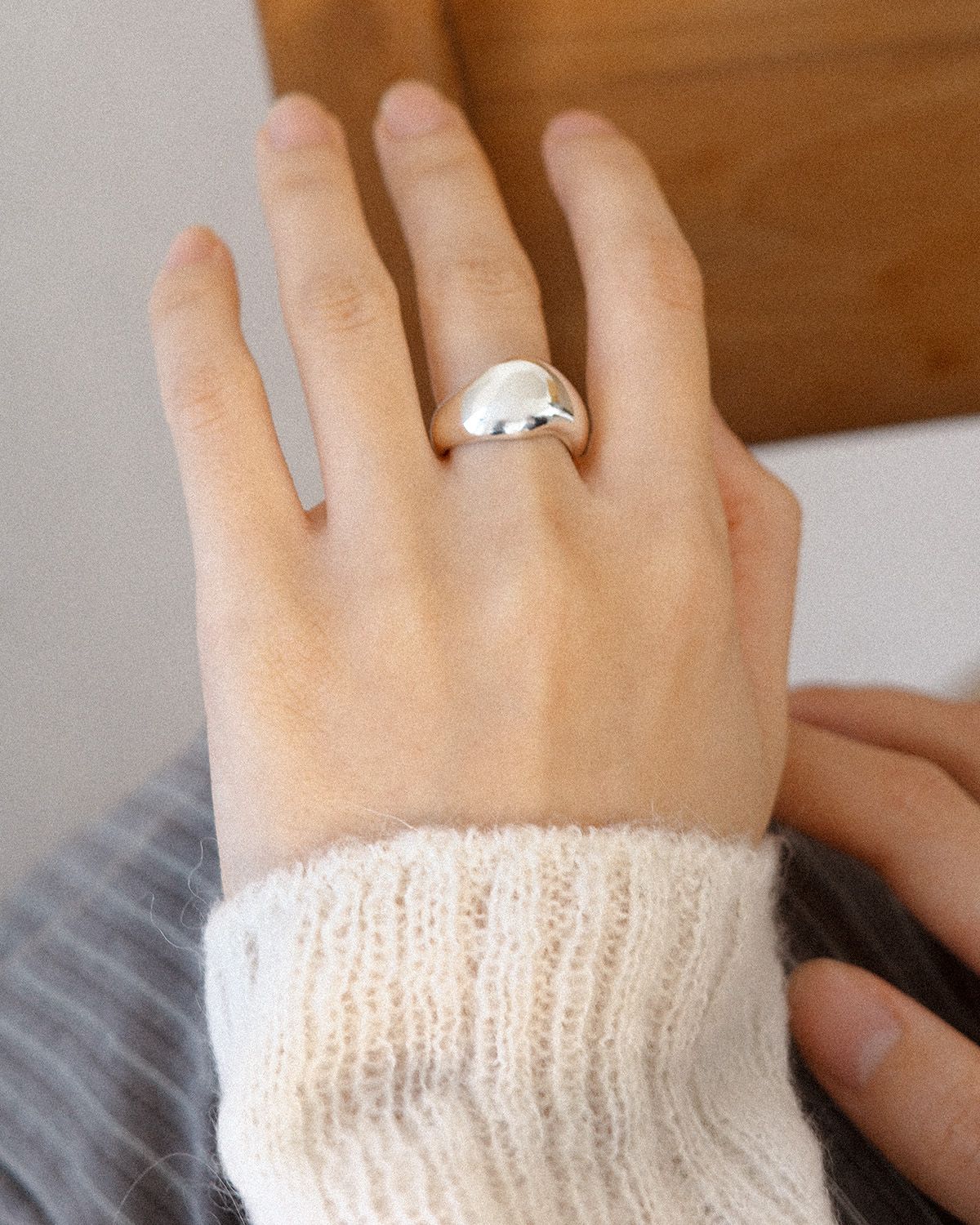 코나모어(CONA MORE) Ring San