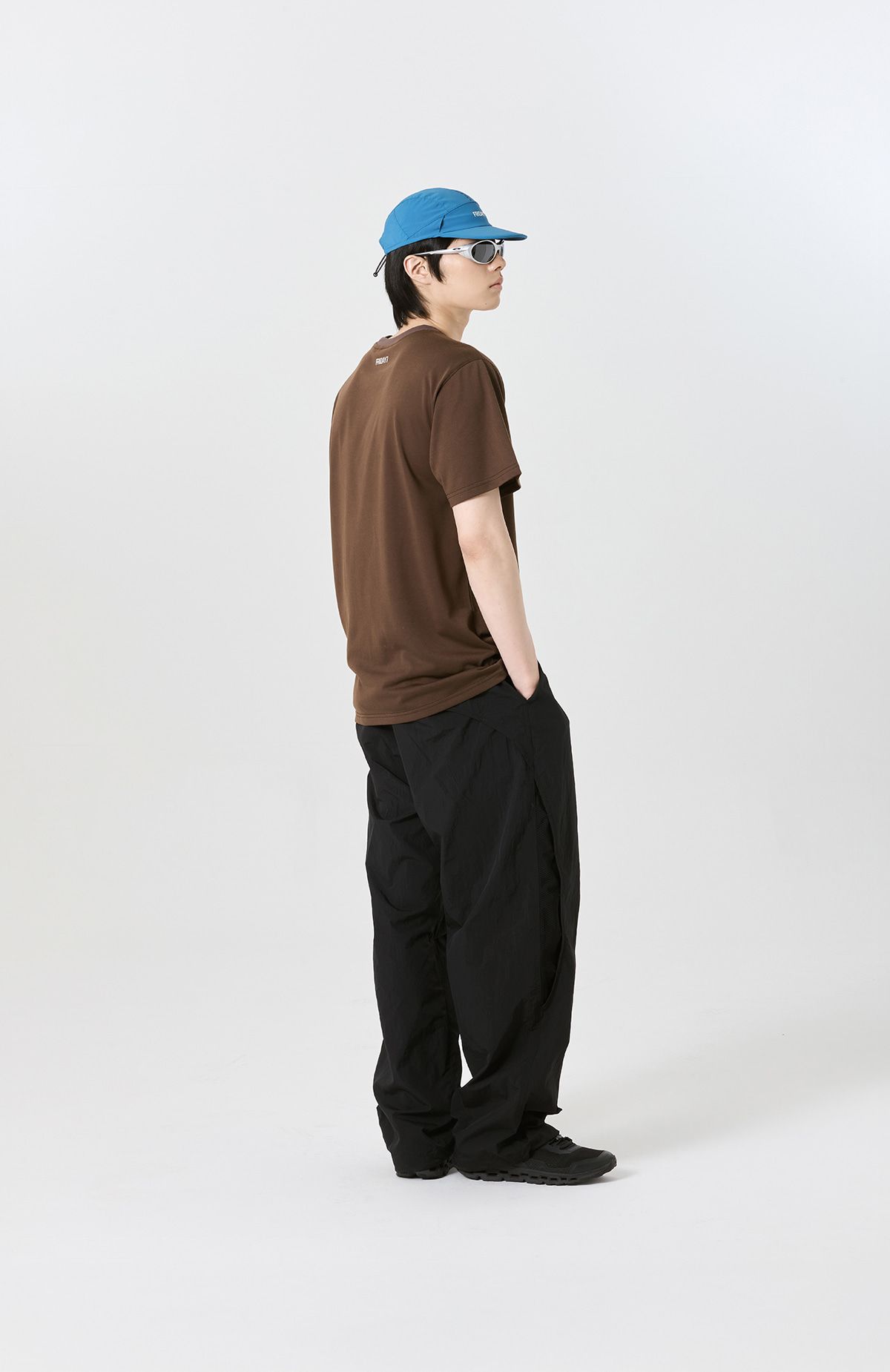 프라이데이세븐(FRIDAYSEVEN) 벤트 Vent straight pt black 26