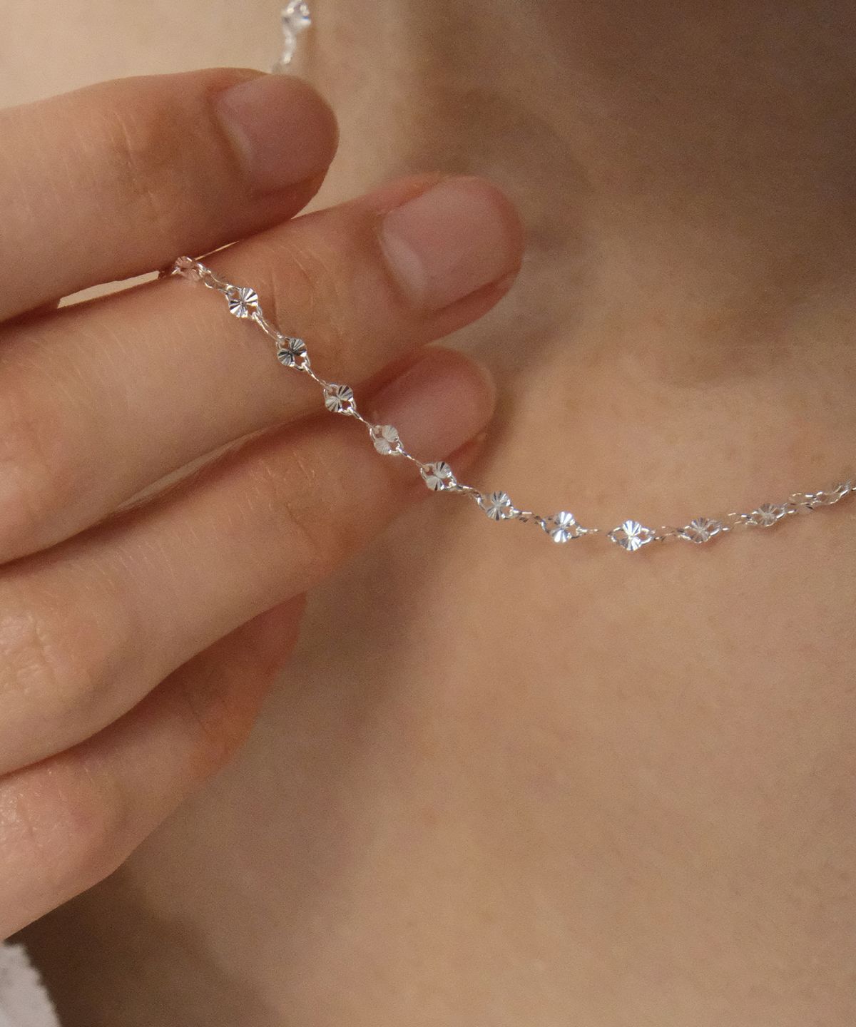 포에트리하우스(POETRYHAUS) PETAL CHAIN LAYERED NECKLACE