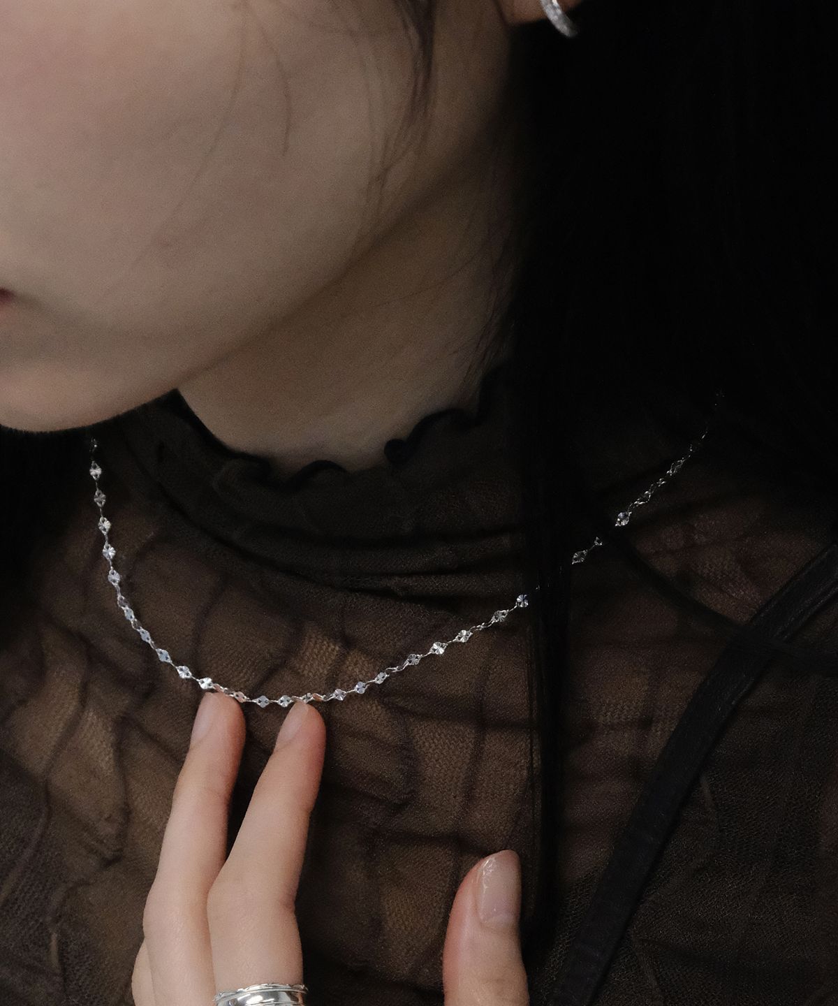 포에트리하우스(POETRYHAUS) PETAL CHAIN LAYERED NECKLACE