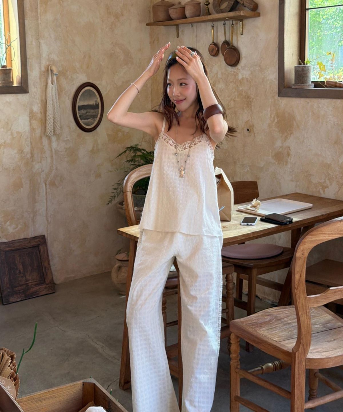 위오이(WIOE) Lace-Trim Jacquard Cami_Ivory
