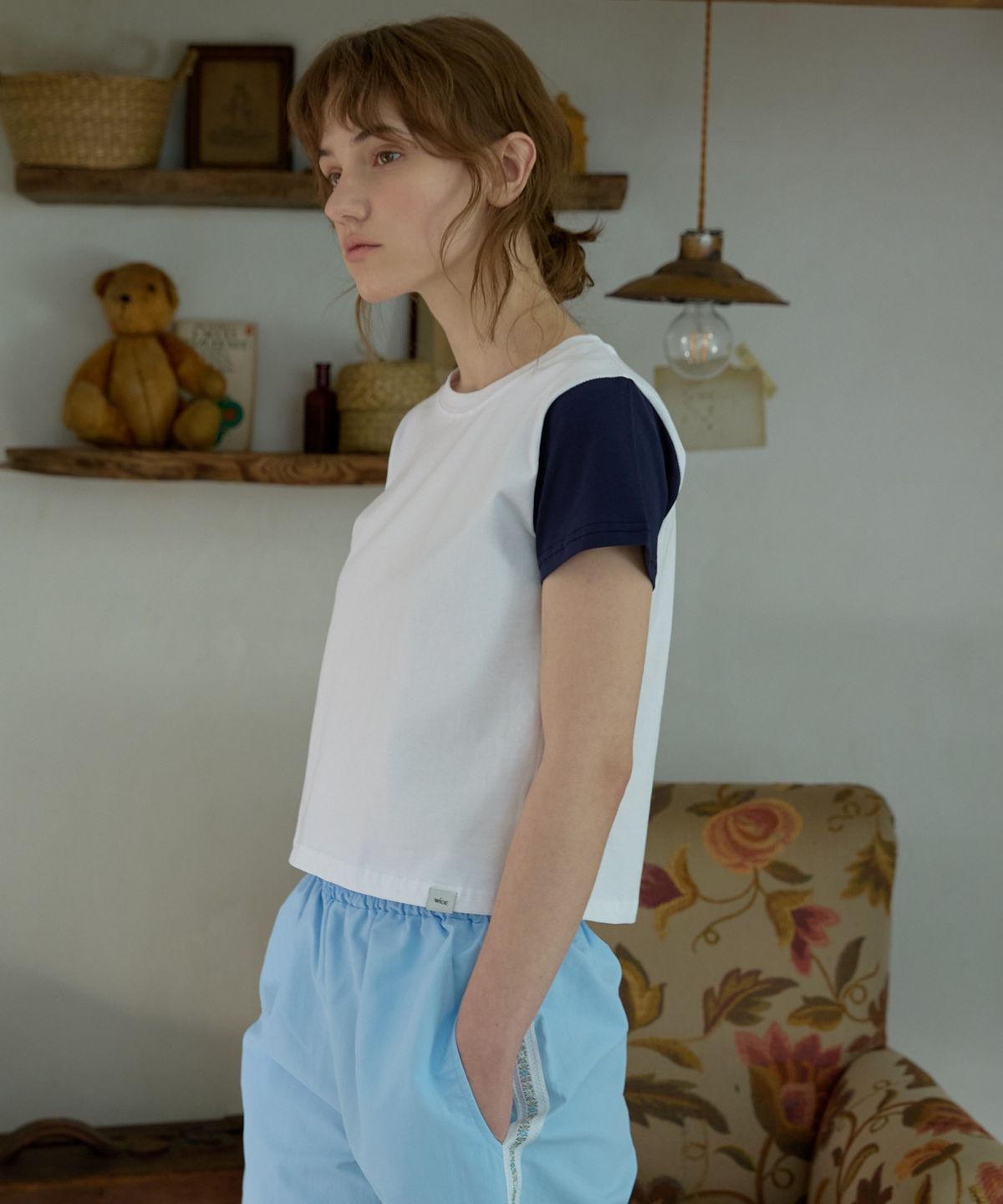 위오이(WIOE) Color-block Short Sleeve Tee_Navy