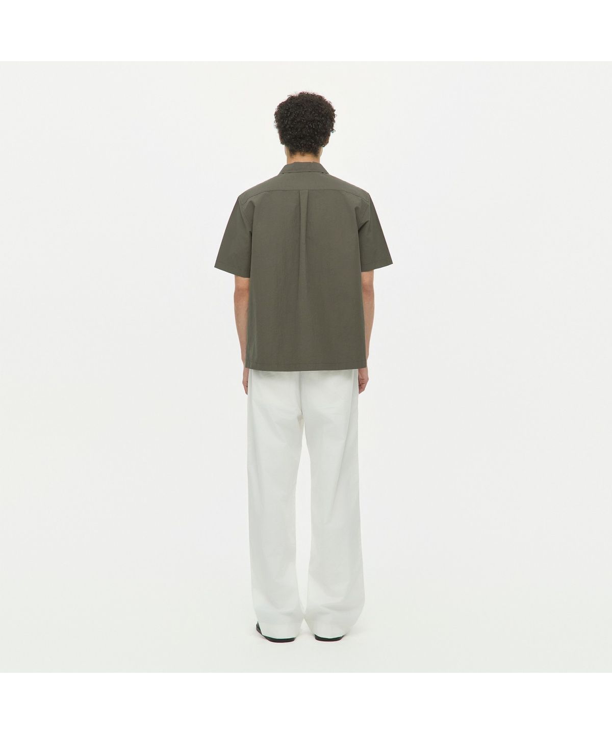 헨리코튼(HENRY COTTONS) 오픈 카라 반팔 셔츠 (릴렉스핏) AHSAM26611KHD