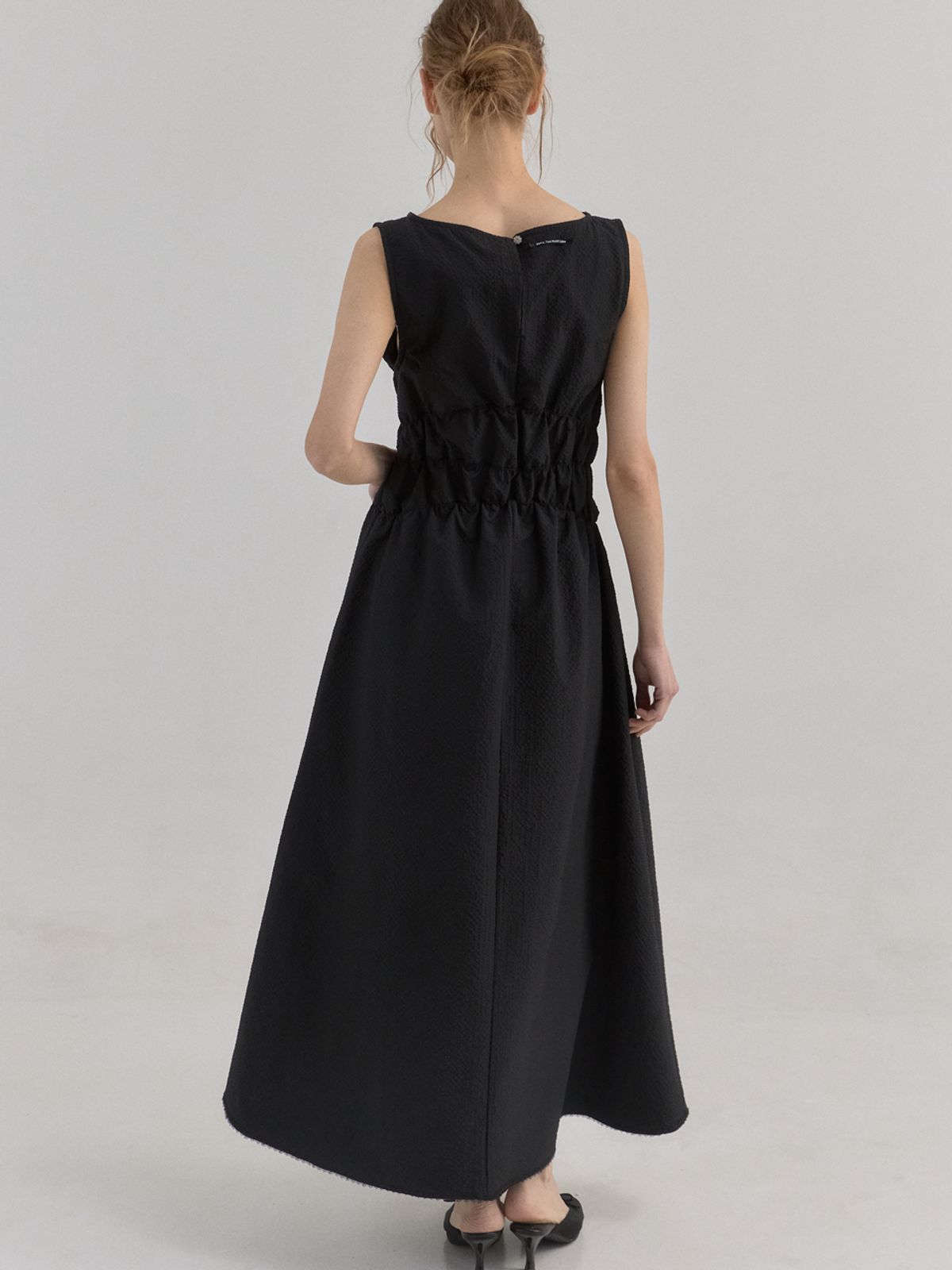 쏘리, 투 머치 러브(SORRY, TOO MUCH LOVE) Princess Incognito Dress_Black