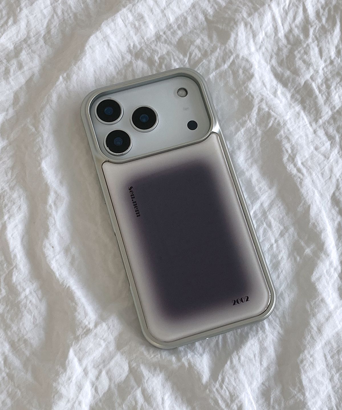 세컨드유니크네임(SECOND UNIQUE NAME) SUN CASE GRAPHIC MIST DEEP GRAY