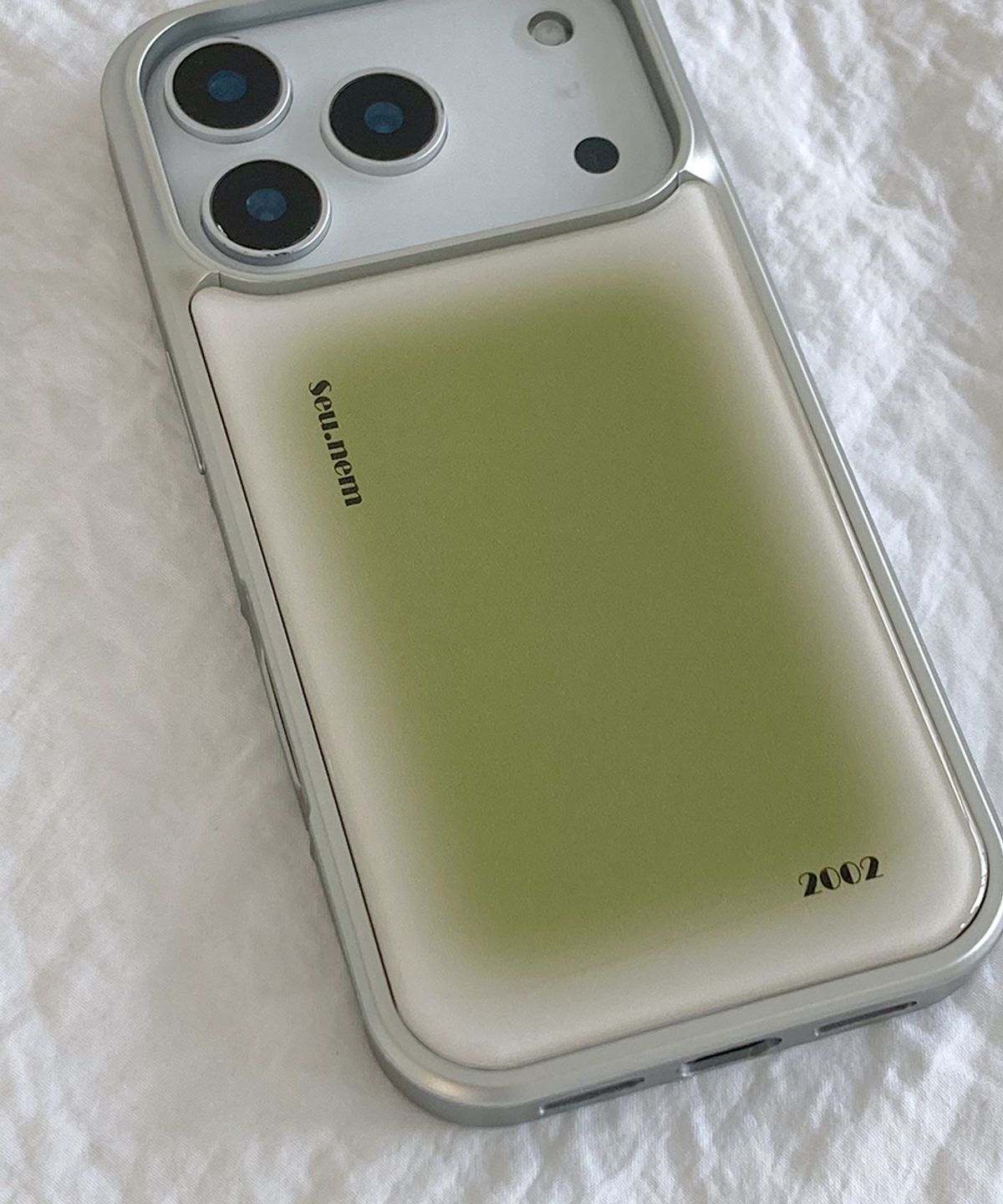 세컨드유니크네임(SECOND UNIQUE NAME) SUN CASE GRAPHIC MIST GREEN