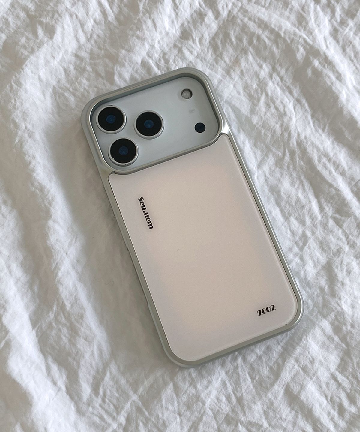 세컨드유니크네임(SECOND UNIQUE NAME) SUN CASE GRAPHIC MIST IVORY