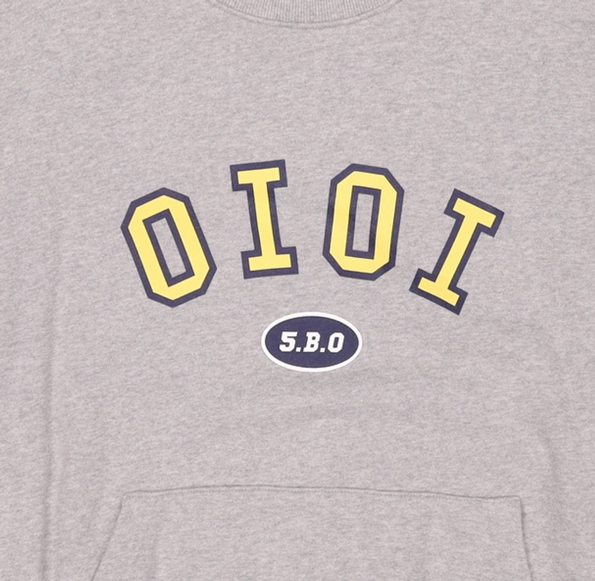 오아이오아이 컬렉션(OIOI COLLECTION) 맨투맨/스웨트셔츠 FREE