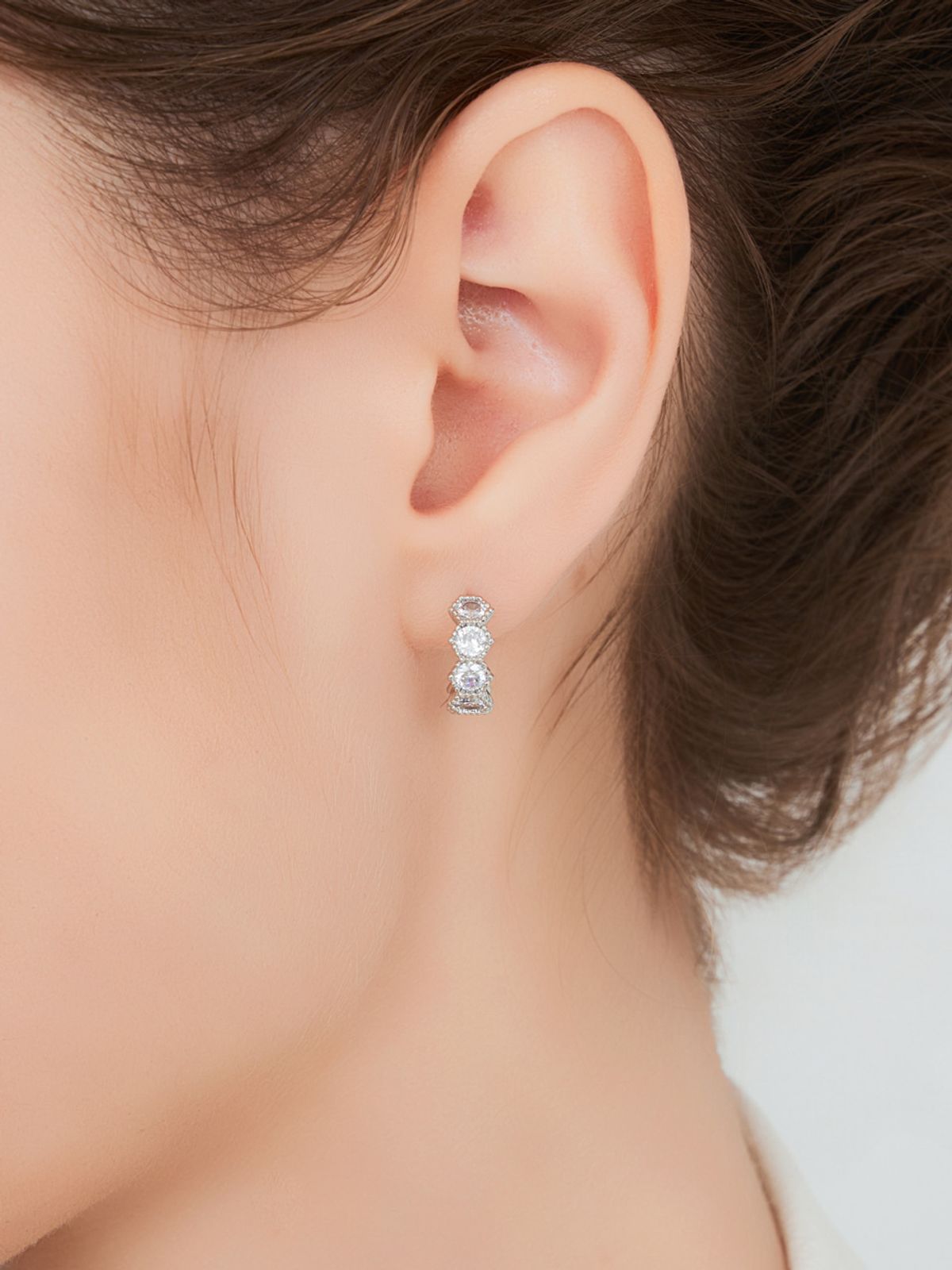 가이거주얼리(GEIGERJEWELRY) 18K GF 비쥬 크레센트 귀걸이 GI8KPEE089