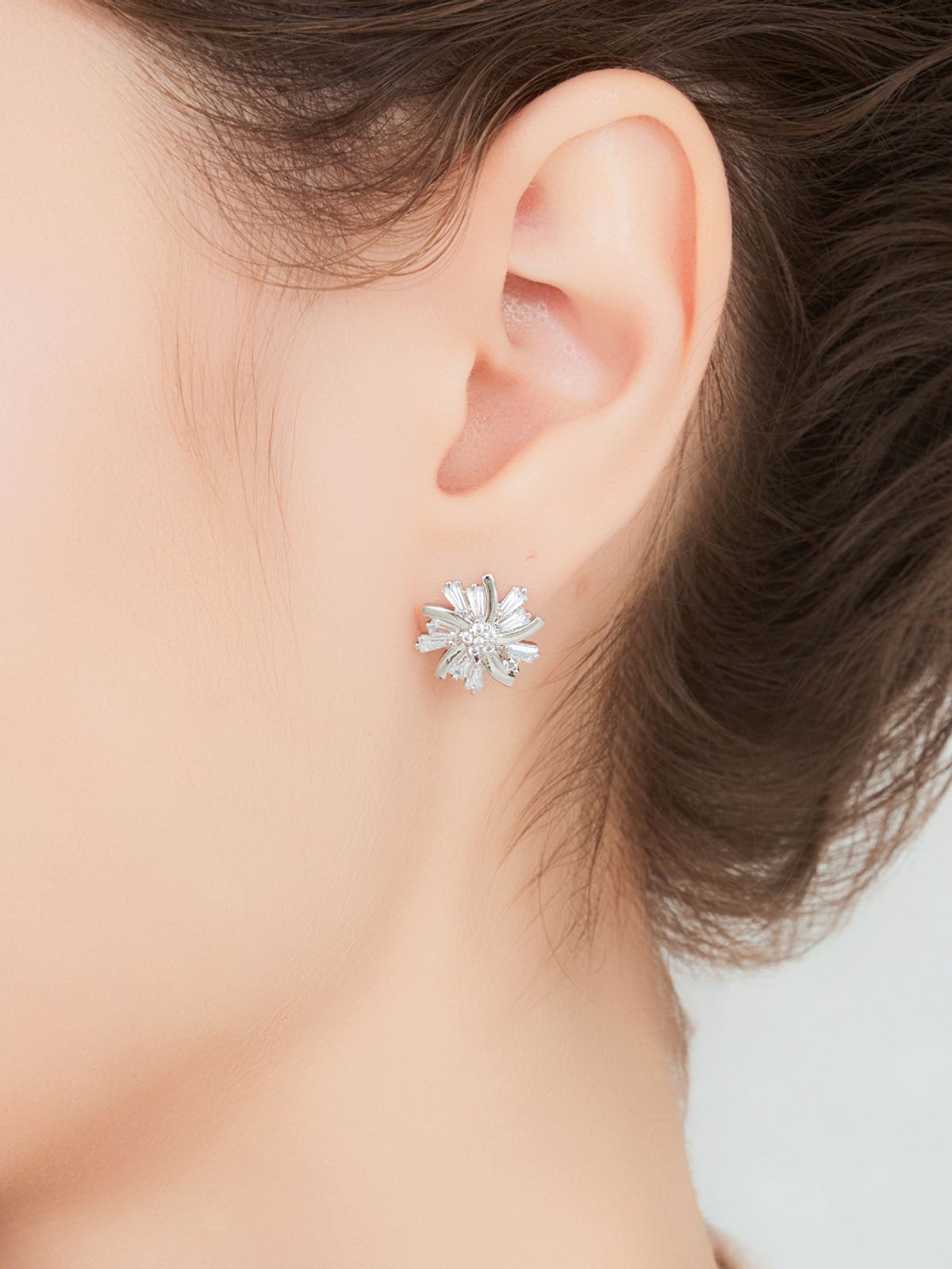 가이거주얼리(GEIGERJEWELRY) 18K GF 스텔라 윈드밀 귀걸이 GI8KPEE085