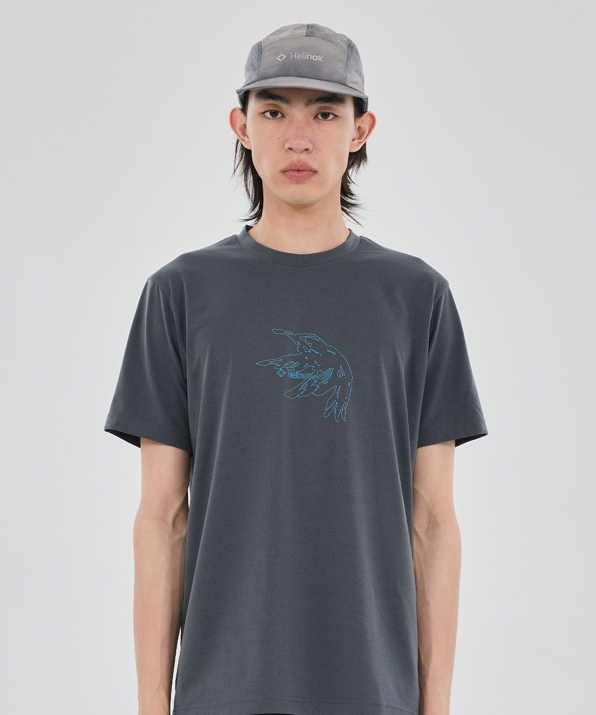 헬리녹스 웨어(HELINOX WEAR) Hummingbird 그래픽 티셔츠_Dark Gray
