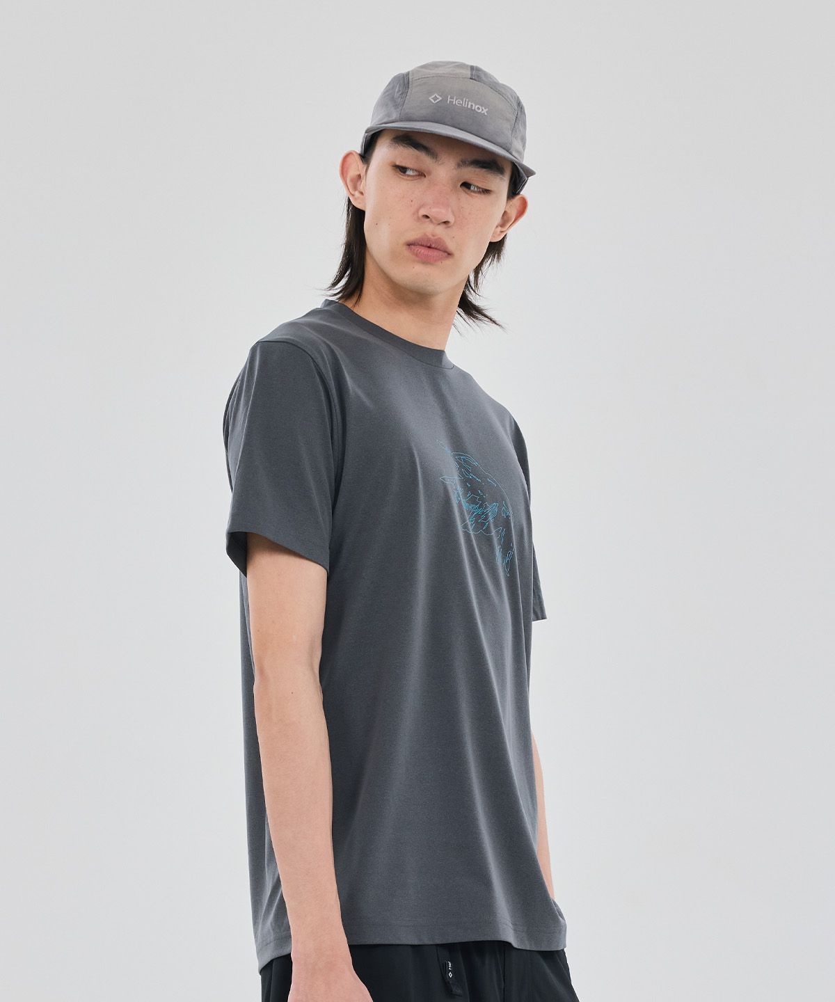 헬리녹스 웨어(HELINOX WEAR) Hummingbird 그래픽 티셔츠_Dark Gray