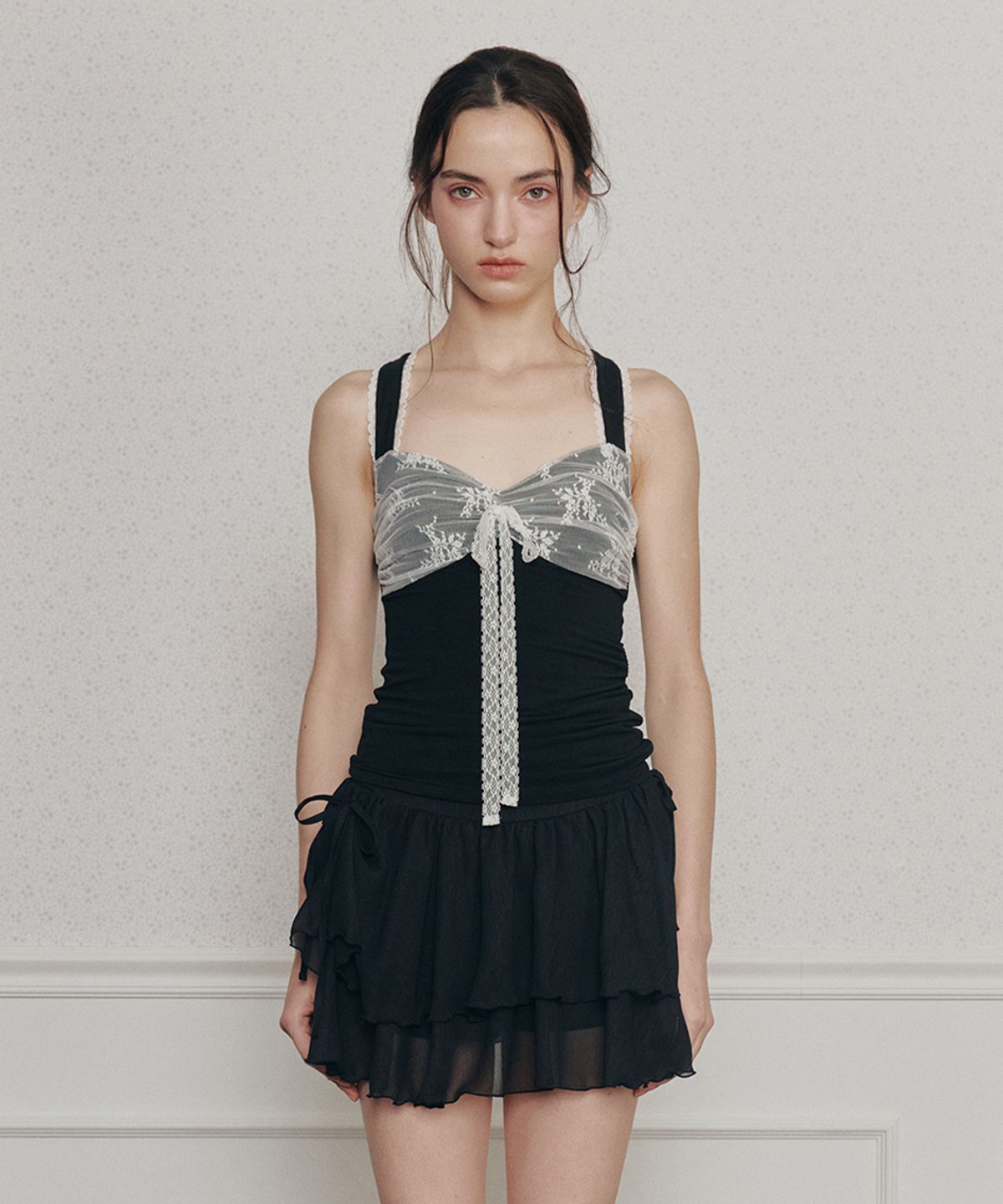 페인오어플레져(PAINORPLEASURE) ANEMONE TOP black