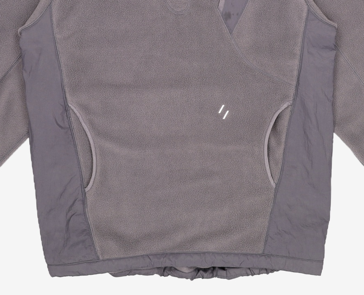 웰터 익스페리먼트(WELTER EXPERIMENT) EXPLORE FLEECE PULLOVER_CHARCOAL_WOL037 M
