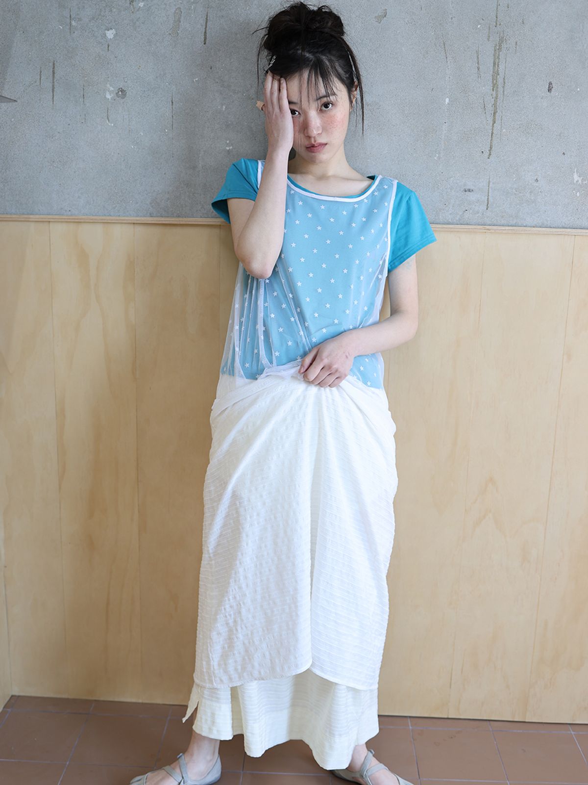 무음(MUWM) 메쉬 스타 탑 Mesh Star Top (2 Colors)