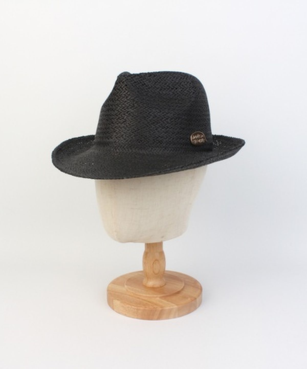 유니버셜 케미스트리(UNIVERSAL CHEMISTRY) BU Summer Black Simple Long Fedora 여름페도라