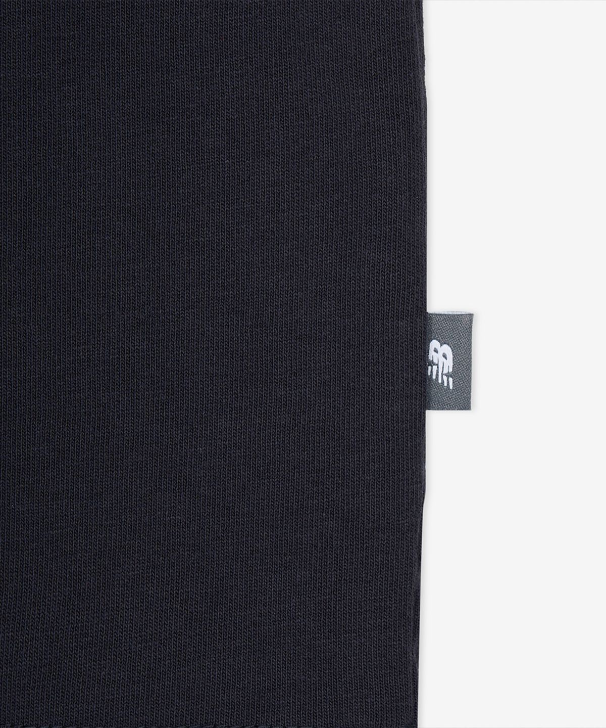 뉴발란스(NEW BALANCE) NBNEG32823 / UNI 에센셜 클래식 레터링 반팔티 (D/NAVY)