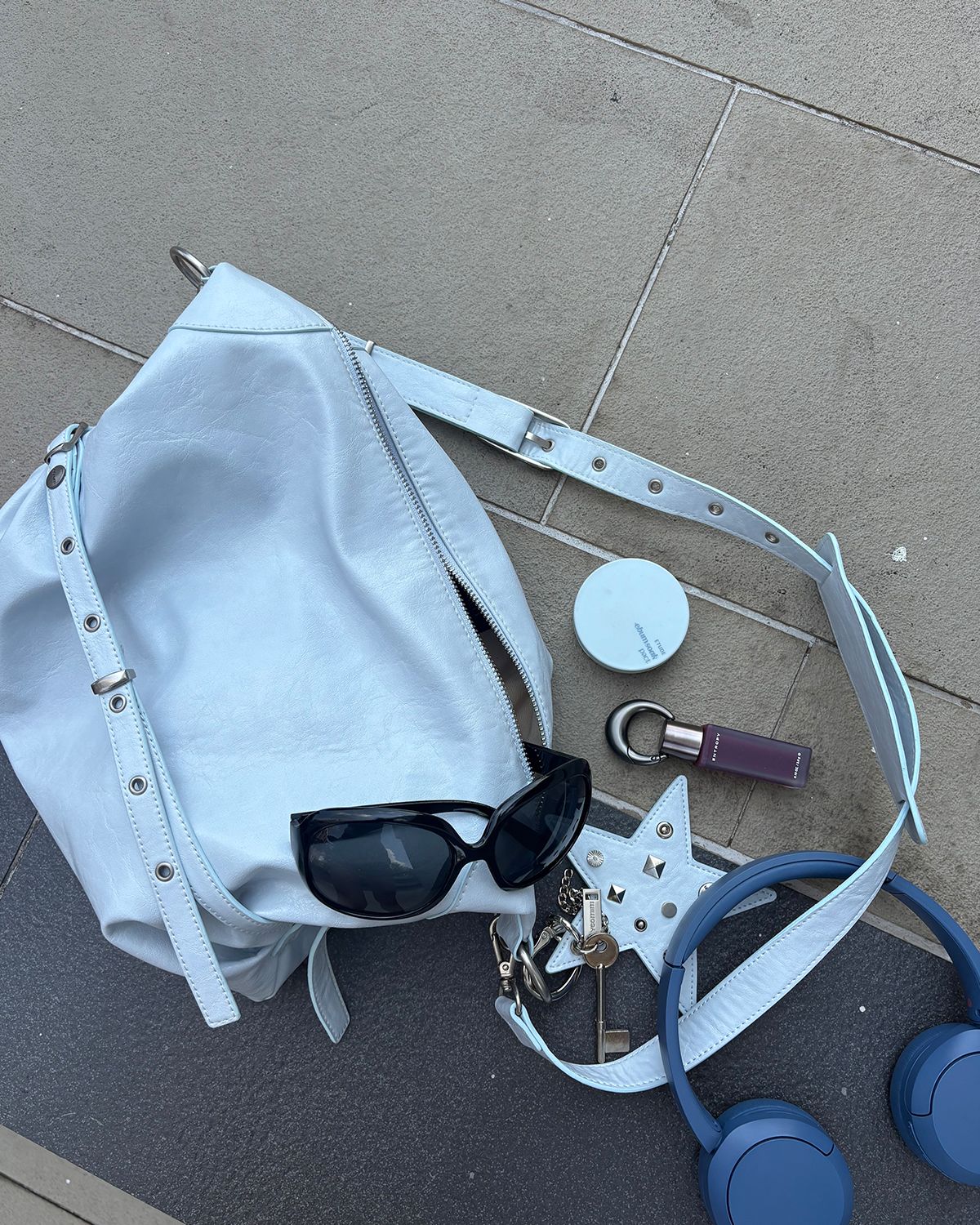 여밈(YEOMIM) slouchy bag (soda)