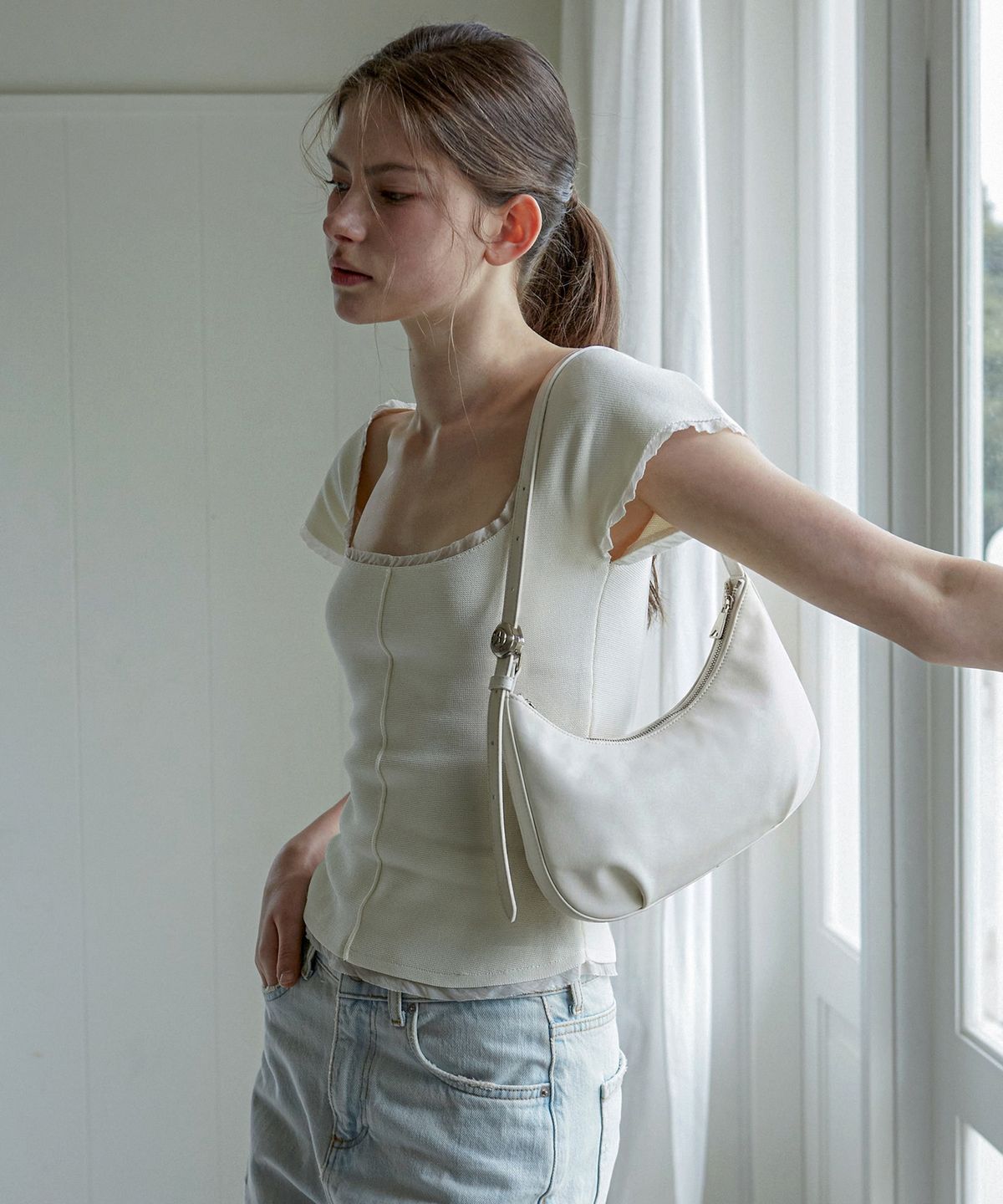 벨류엣(VALLUAT) Clevor Bag_Ivory