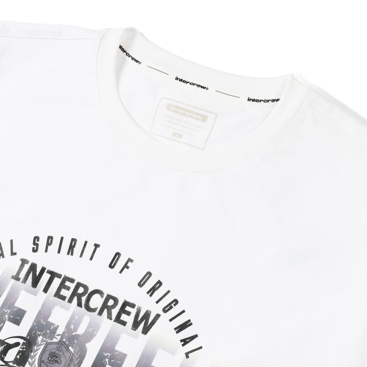 인터크루(INTERCREW) 디지털 프린트 기능성 반팔 티셔츠 화이트 ITA2XR01AWH