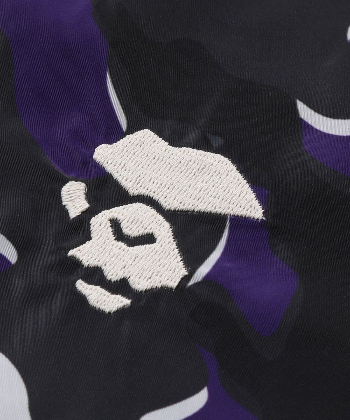 베이프(BAPE) 글리치 우드랜드 카모 코치 자켓(M) PURPLE