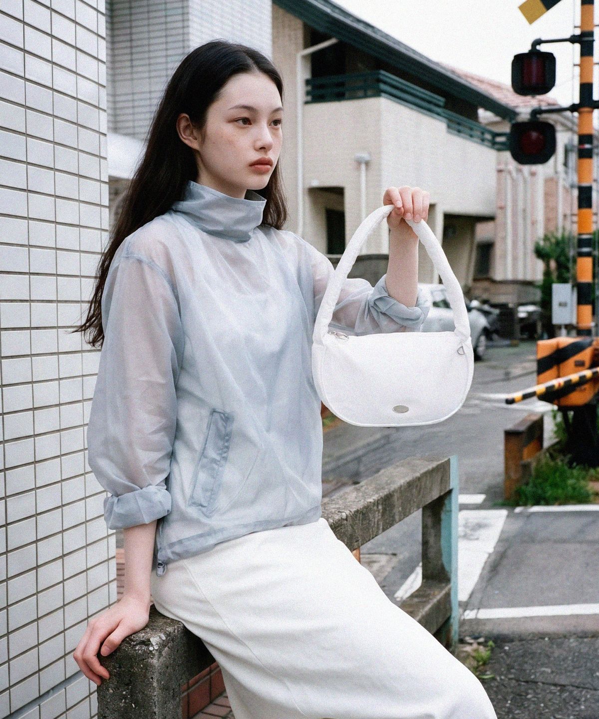마스마룰즈(MASMARULEZ) Liri mini tote bag_Cloud white