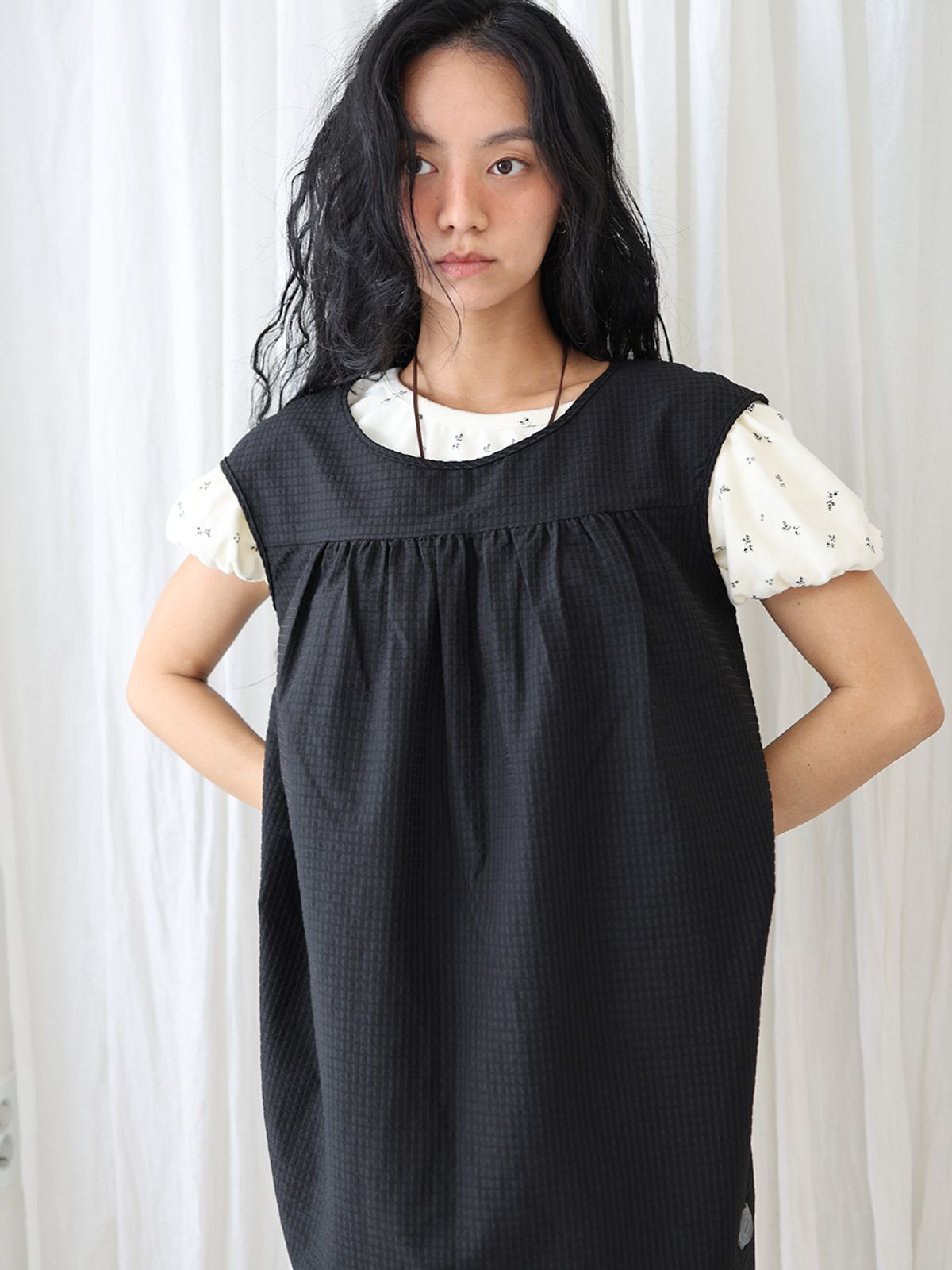 무음(MUWM) 페어리 슬리브 드레스 Fairy Sleeve Dress (Black)