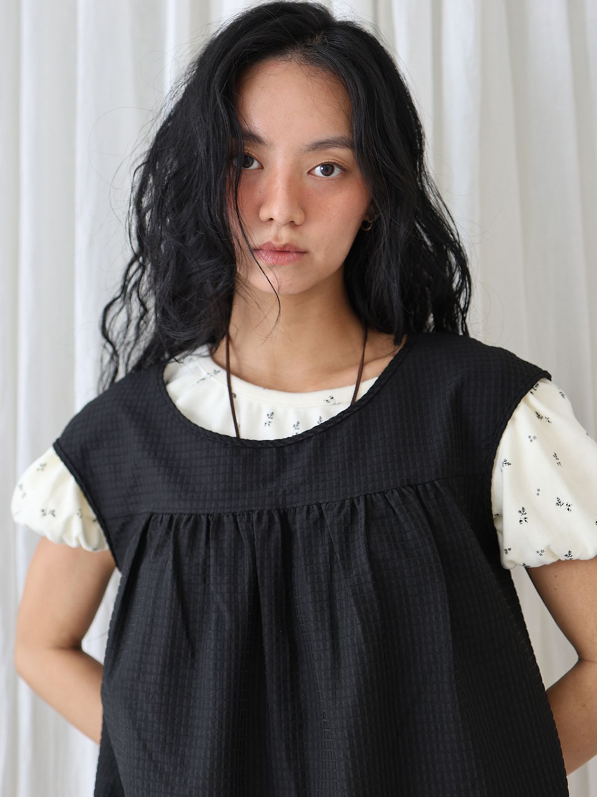 무음(MUWM) 페어리 슬리브 드레스 Fairy Sleeve Dress (Black)