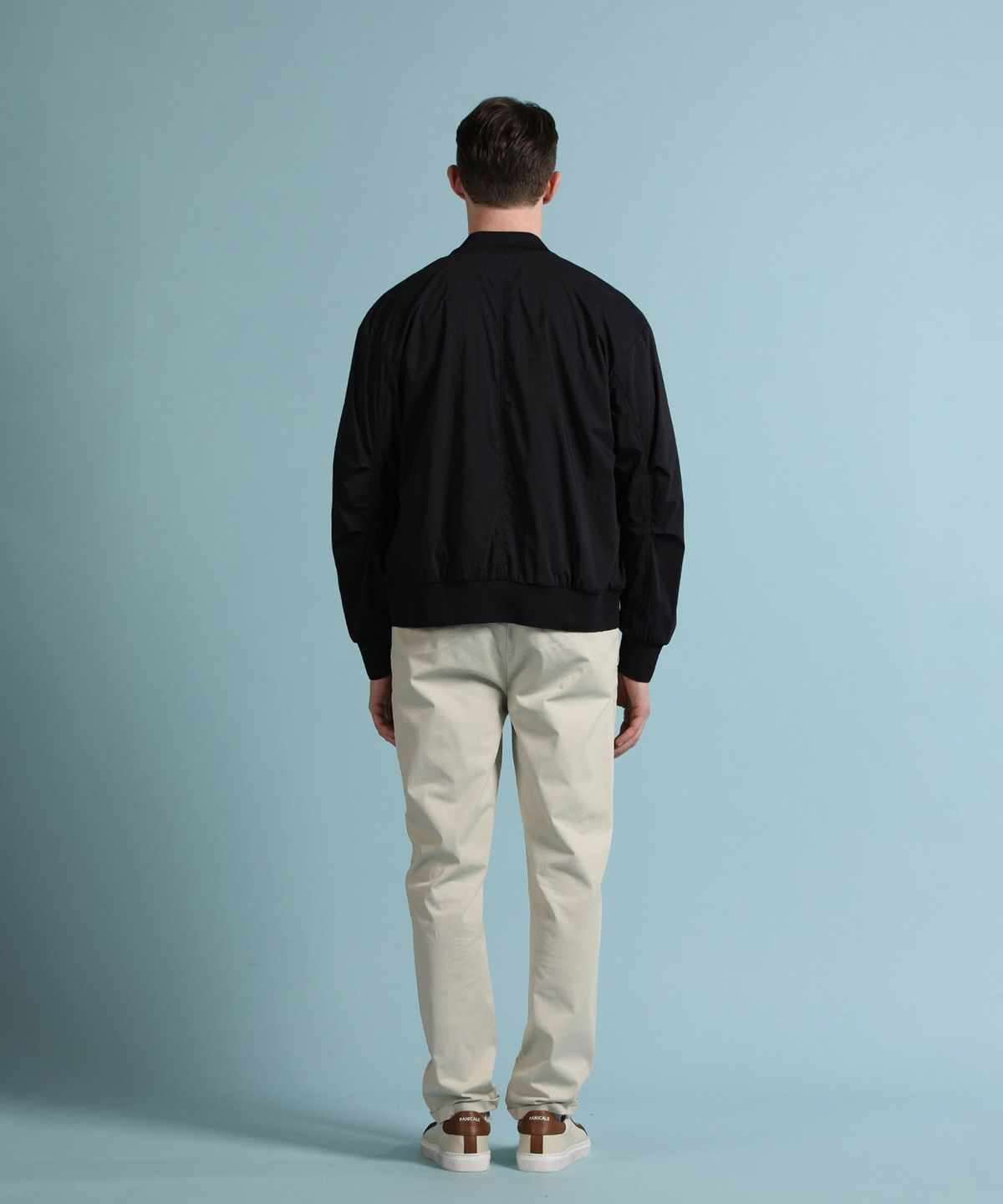 빠니깔레(PANICALE) 블랙 쿨터치 스트레치 블루종 점퍼