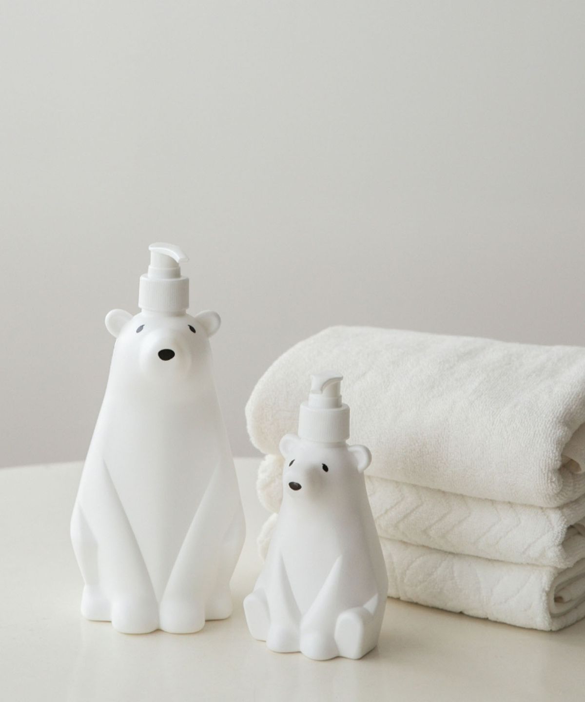 류블류샵(LYUBLYUSHOP) 북극곰 디스펜서