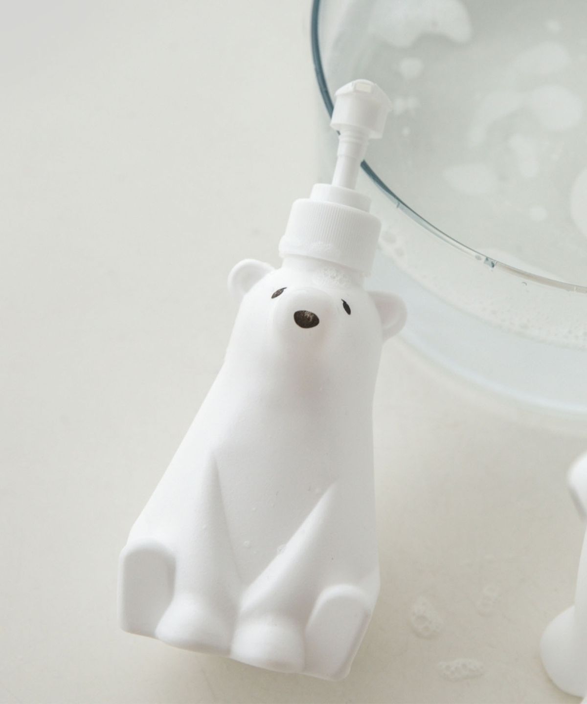 류블류샵(LYUBLYUSHOP) 북극곰 디스펜서