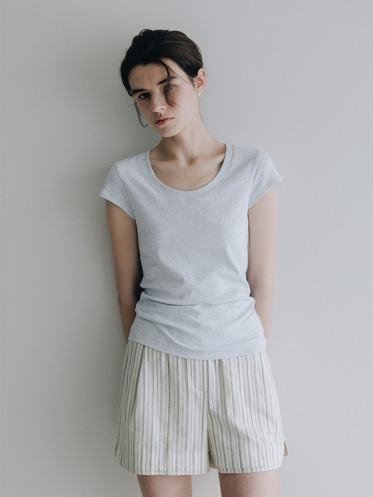 루에브르(LOEUVRE) U-Neck Slim Fit T-Shirt SW6ME742_4color