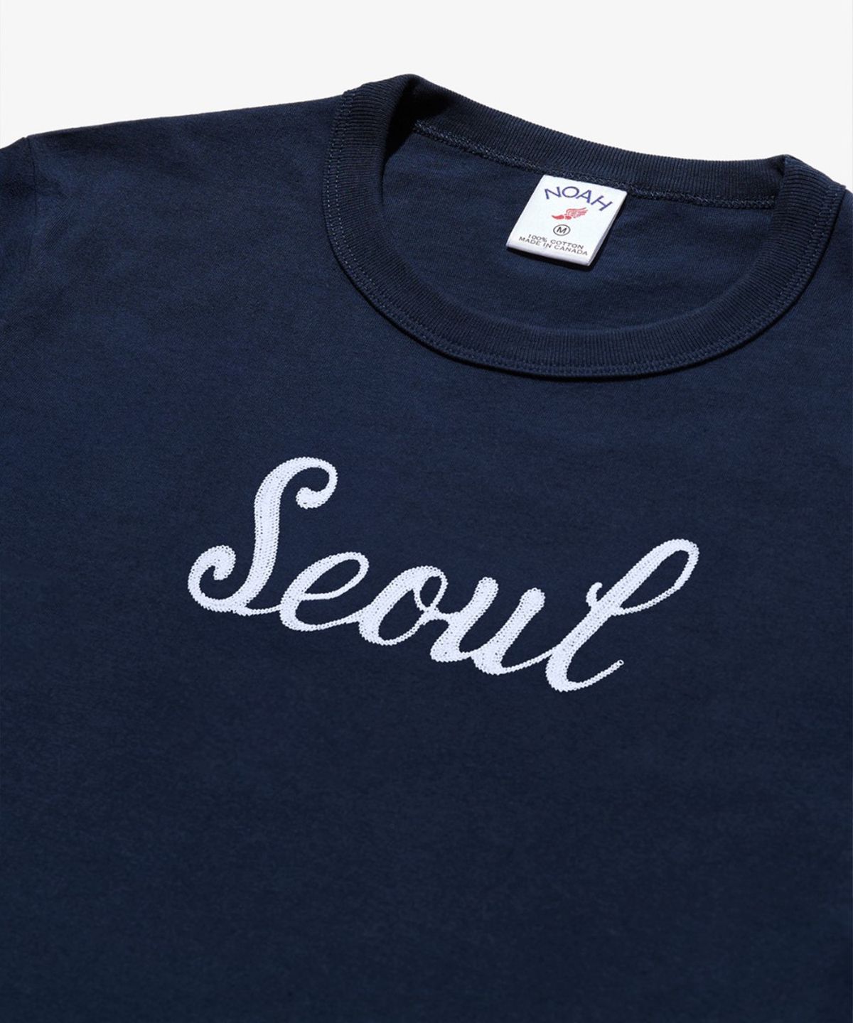 노아(NOAH) (U) 체인스티치 샵 티 서울 SHOP TEE CHAINSTITCH EMBROIDERY JAMES TEE -SEOUL NAVY